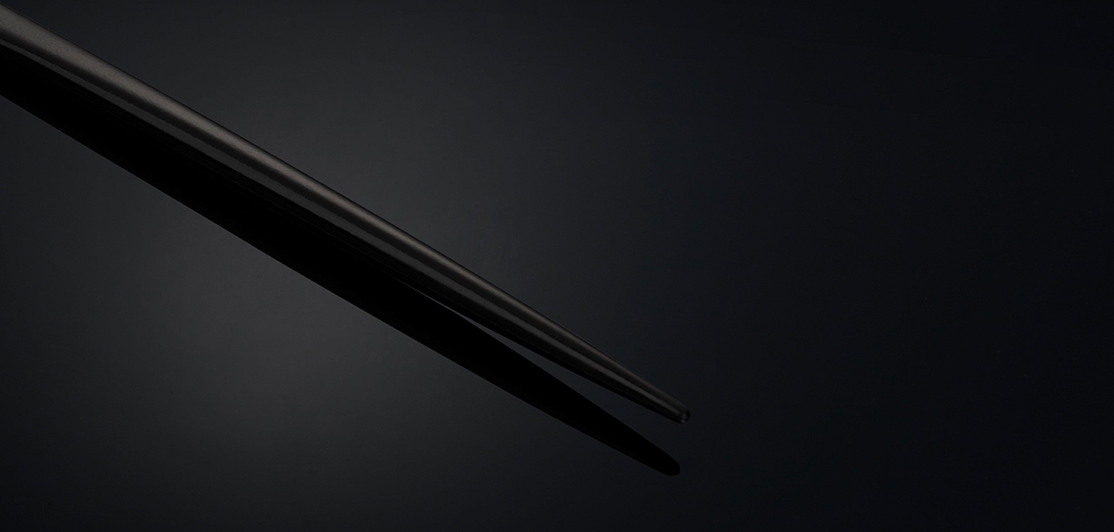 ghd tail comb thin handle close-up