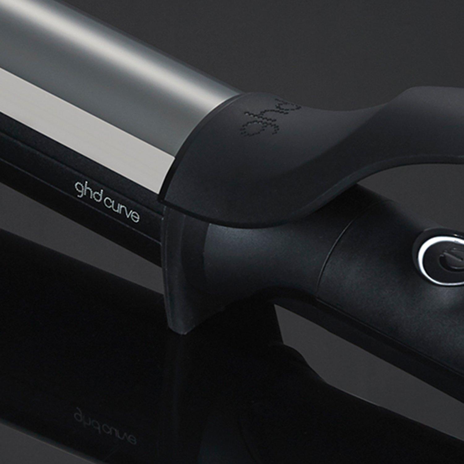 ghd soft curl iron barrel close-up