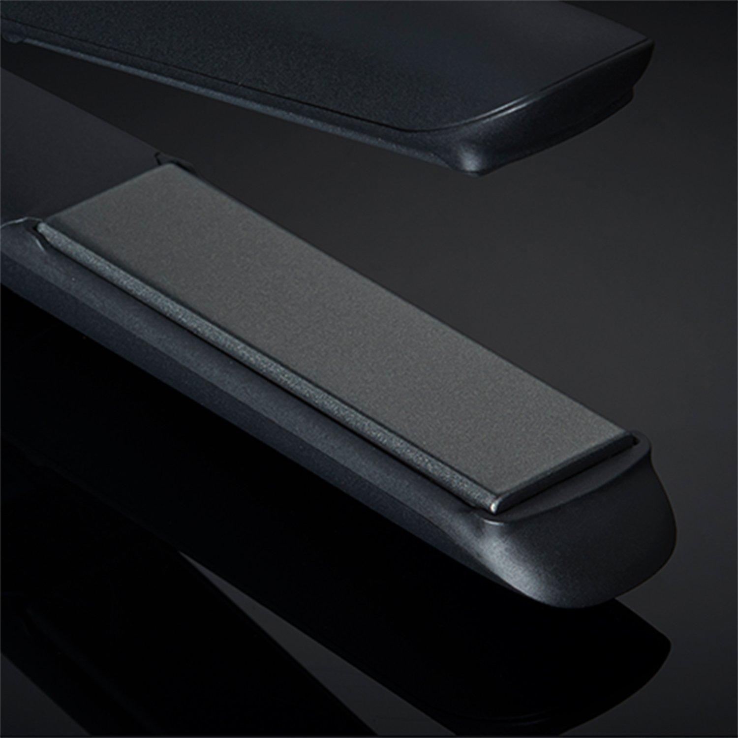 ghd plate close up. plates heat to 185 degrees for optimum styling