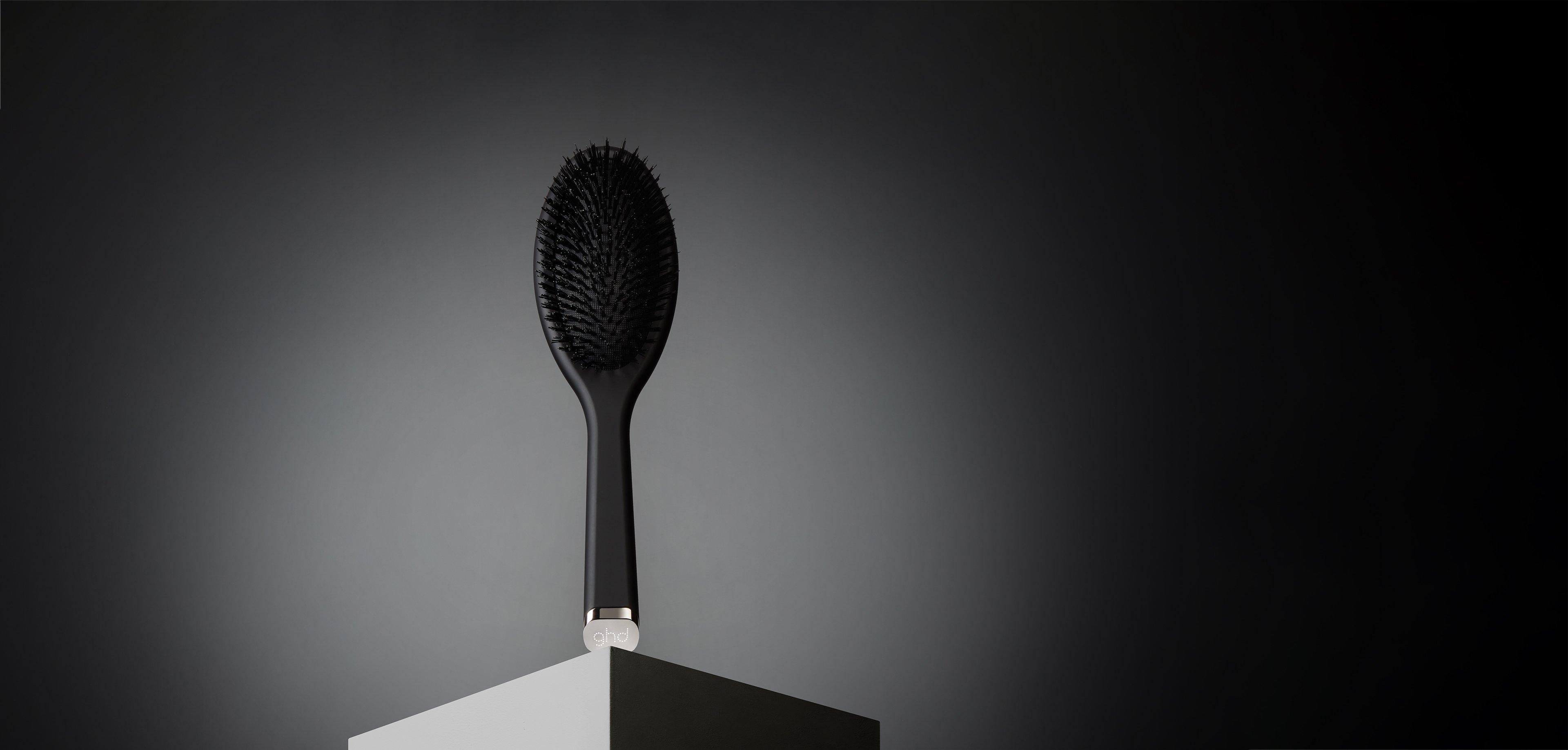GHD RISE HOT BRUSH IN BLACK BUNDLE