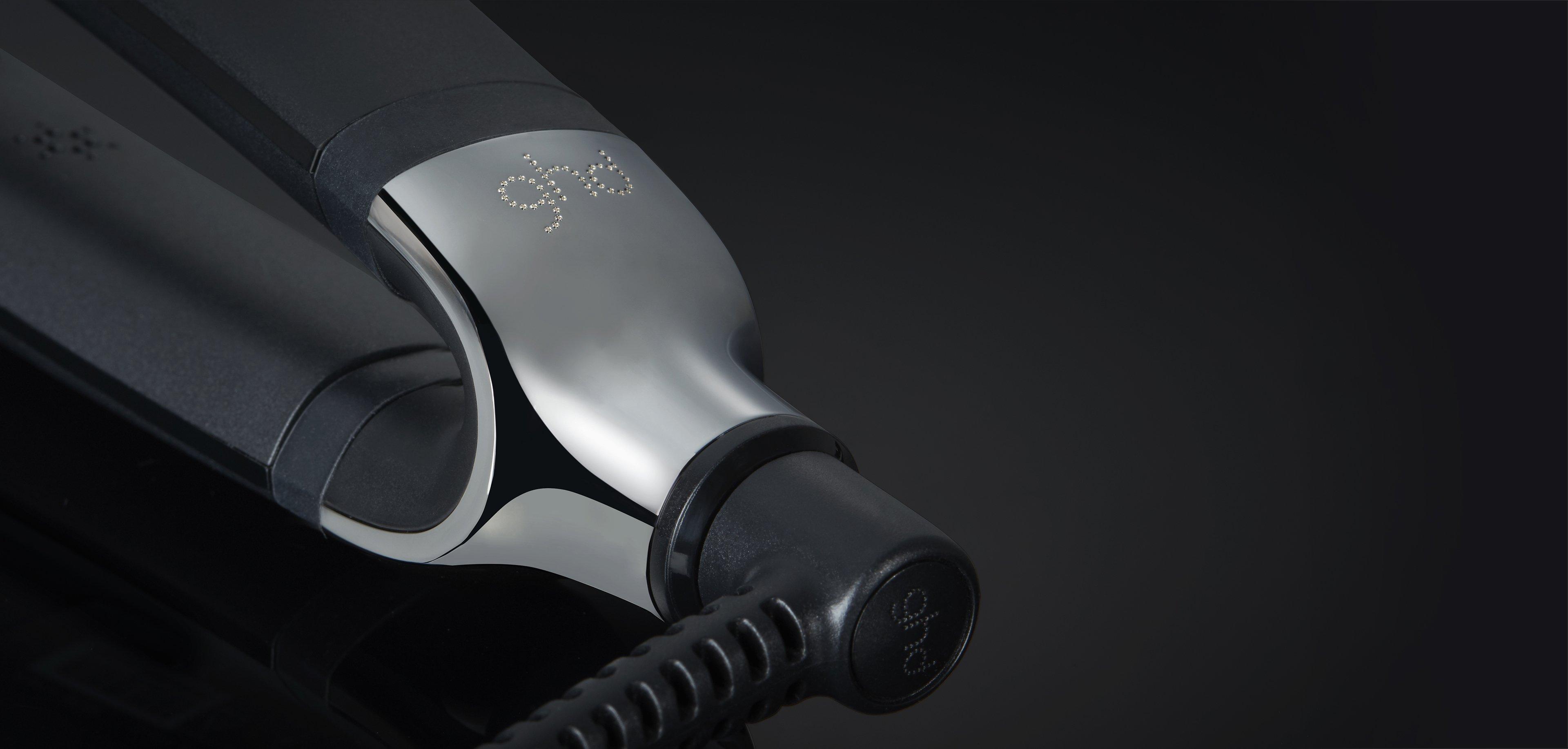 platinum+ hair straightener in black hinge
