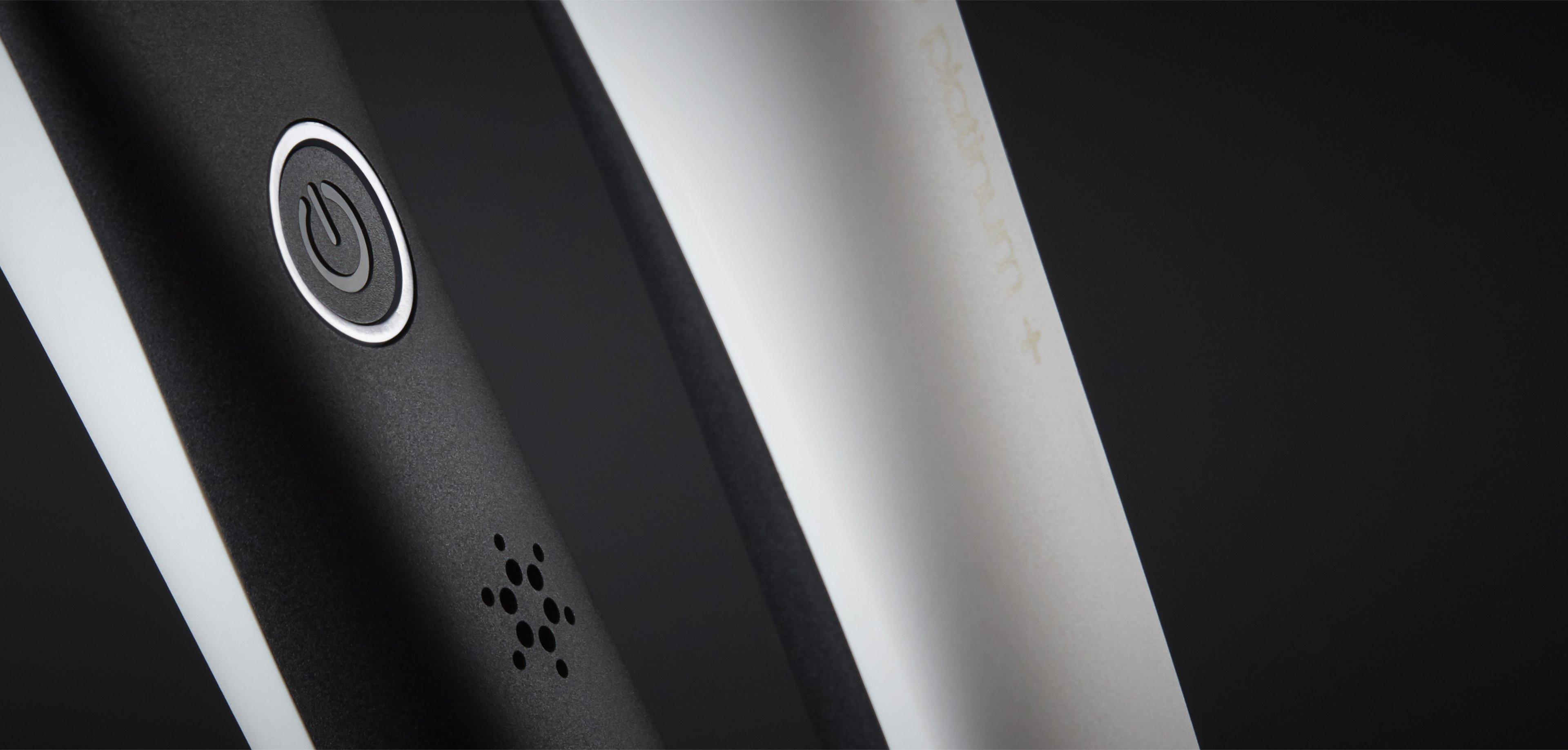 ghd one inch platinum plus styler in white button close-up