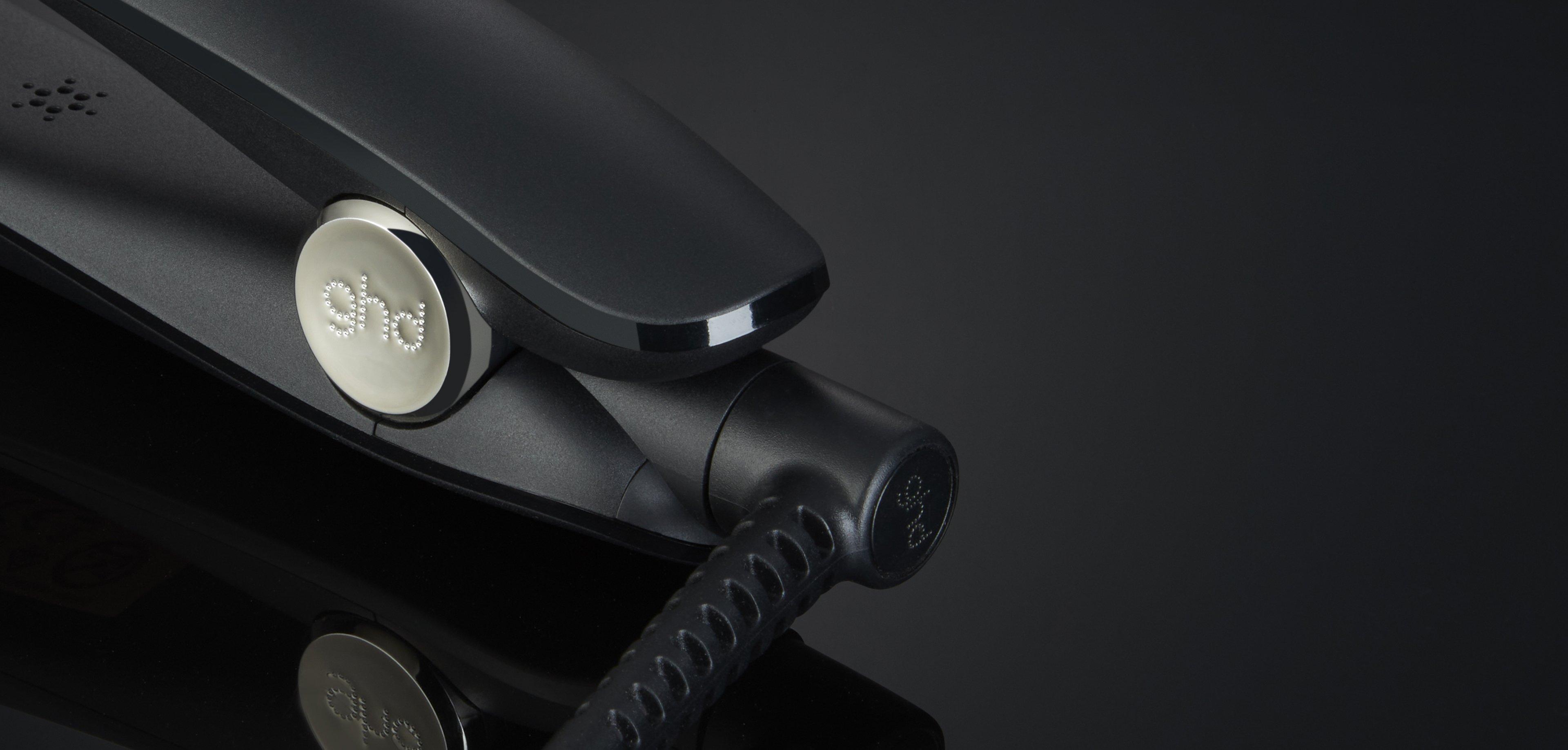 Max hair straightener hinge