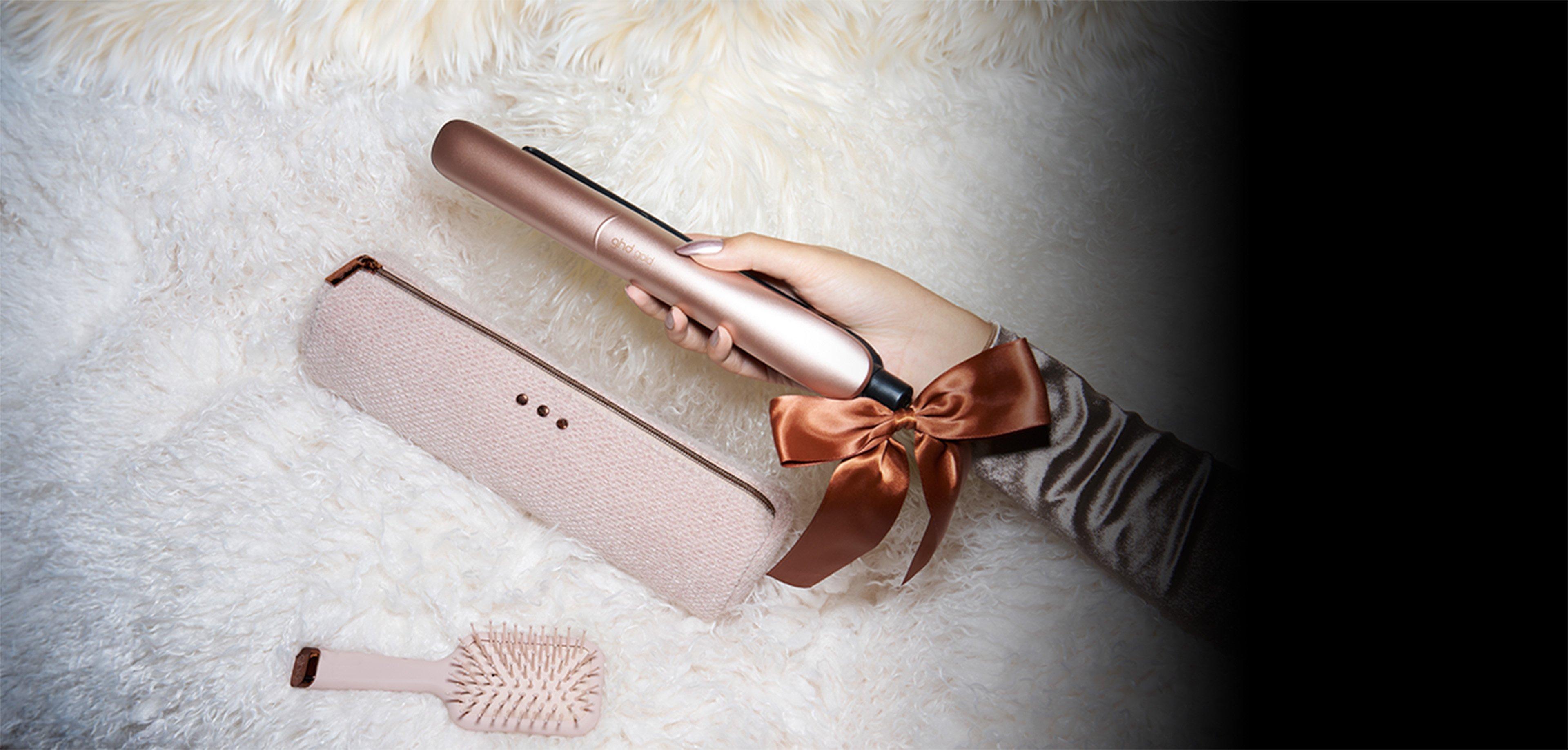 NEW GHD GOLD HAIR STRAIGHTENER FESTIVE GIFT SET IN CASHMERE BEIGE (TOTAL VALUE £261)