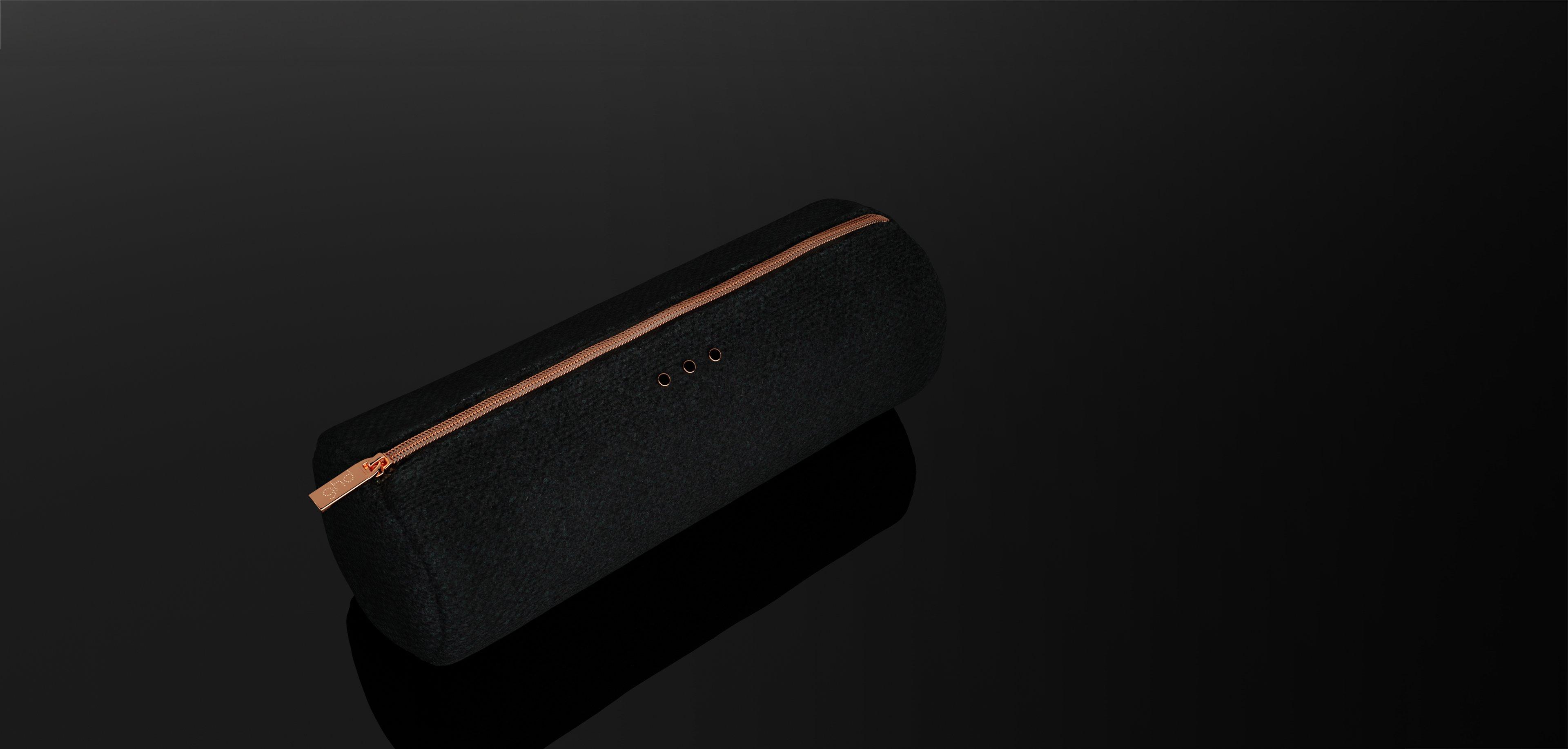 NEW GHD GOLD HAIR STRAIGHTENER FESTIVE GIFT SET IN BLACK (WORTH £256.50)