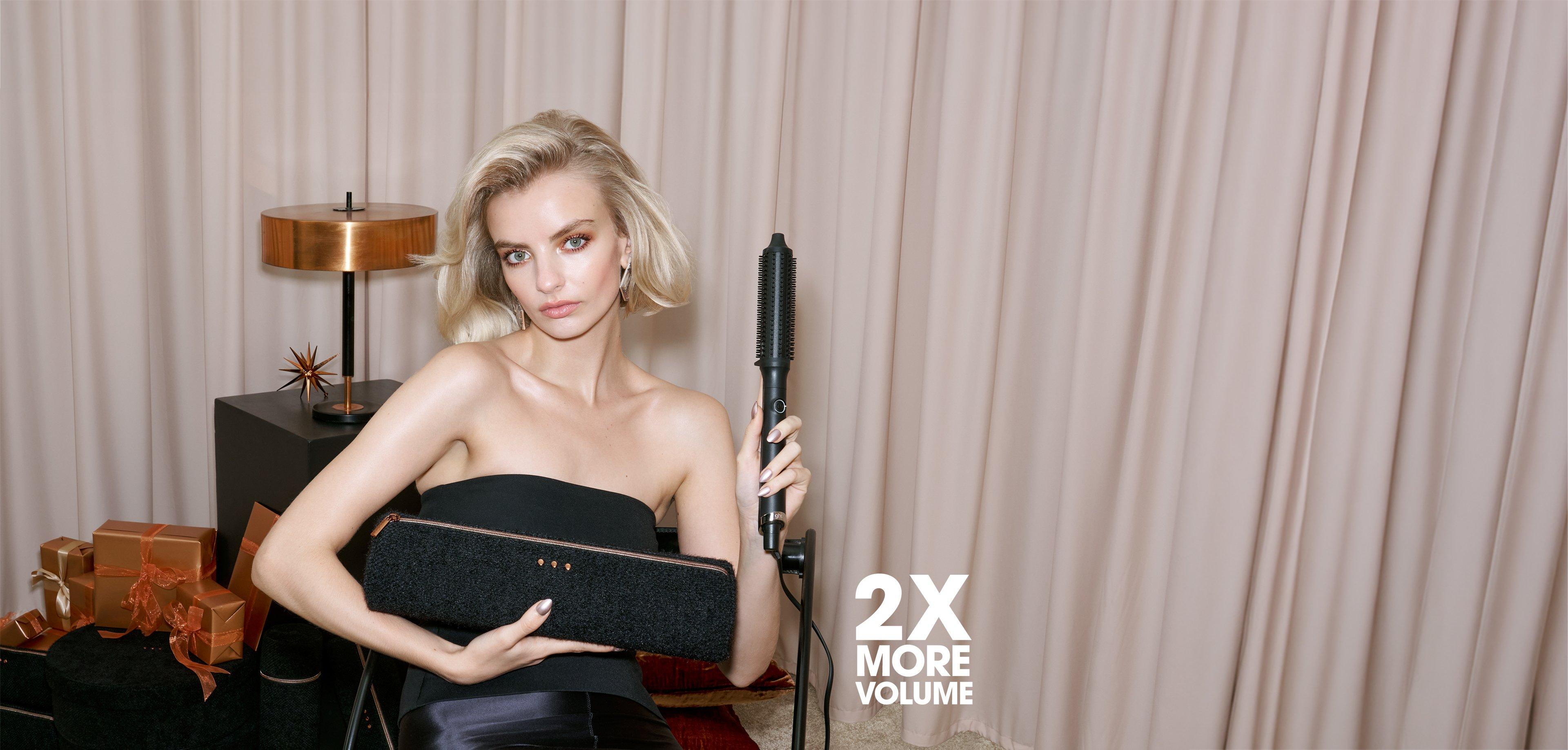 NEW GHD RISE HOT BRUSH FESTIVE GIFT SET IN BLACK (TOTAL VALUE £236.50)
