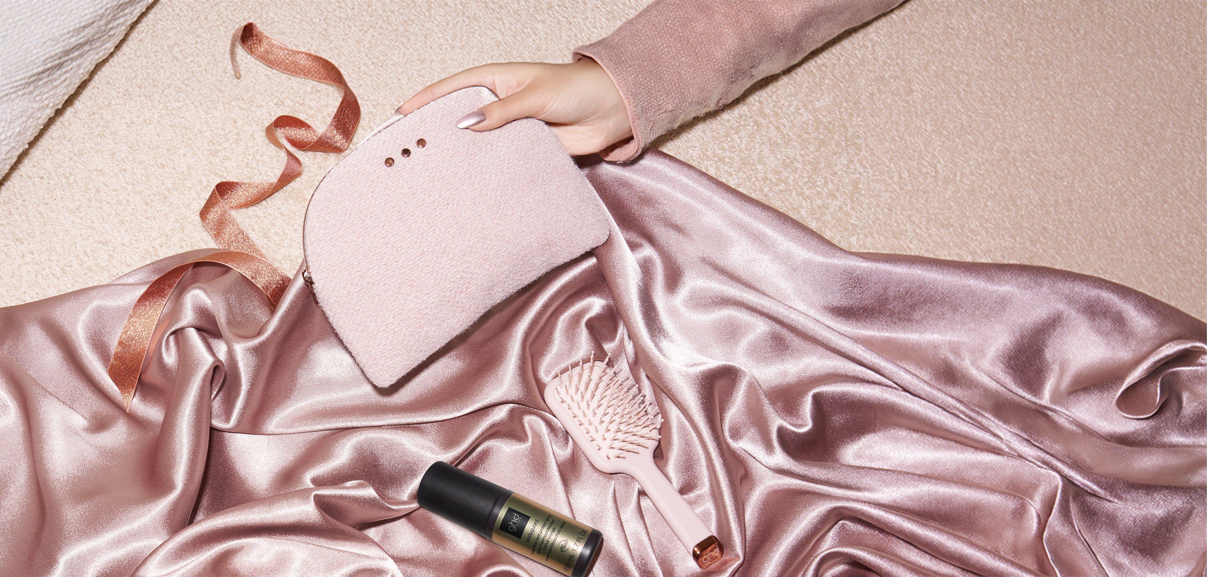 NEW GHD STYLE GIFT SET WITH MINI GHD THE ALL-ROUNDER PADDLE BRUSH
