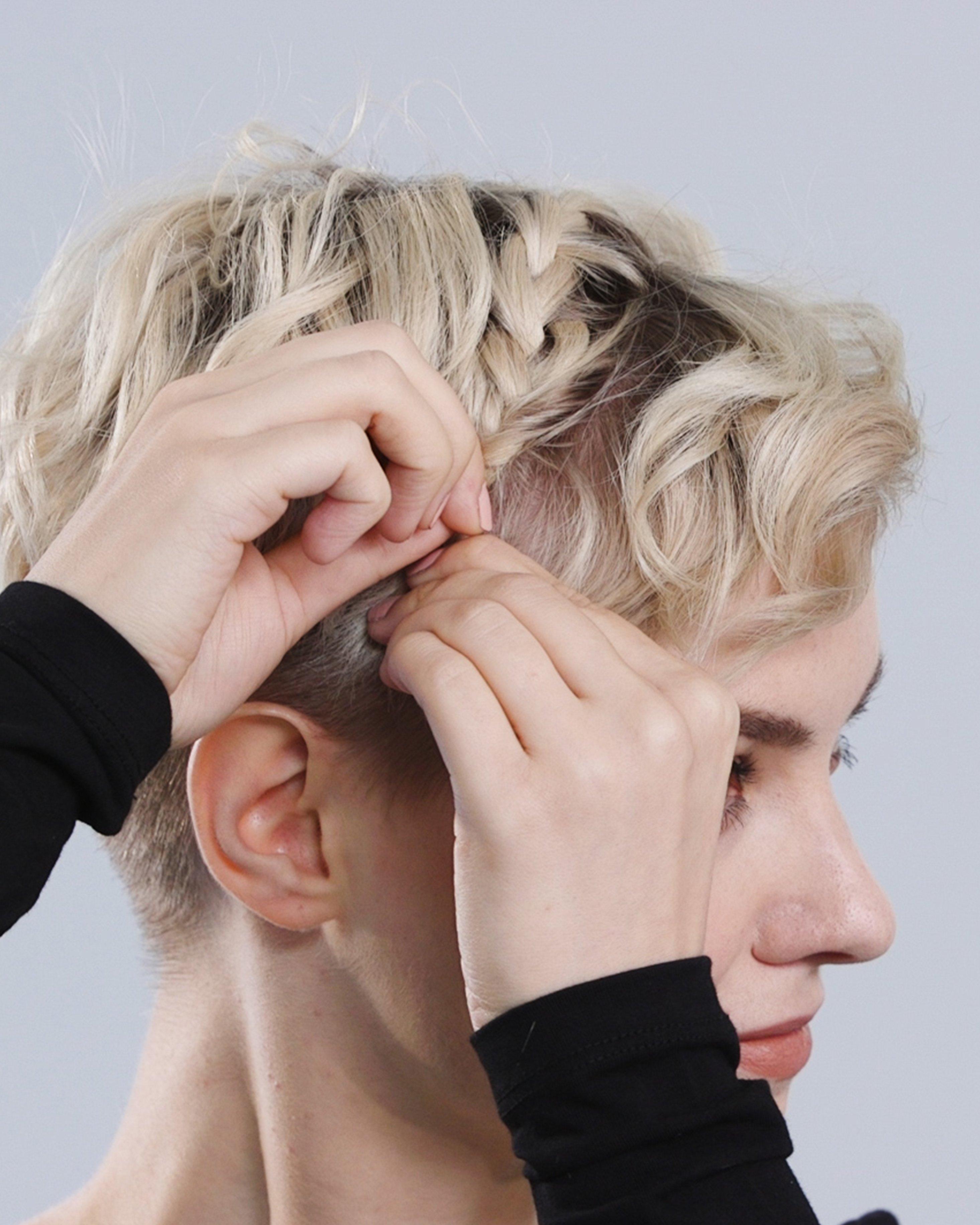 Accent_Braids_Step_9_Grid.jpg