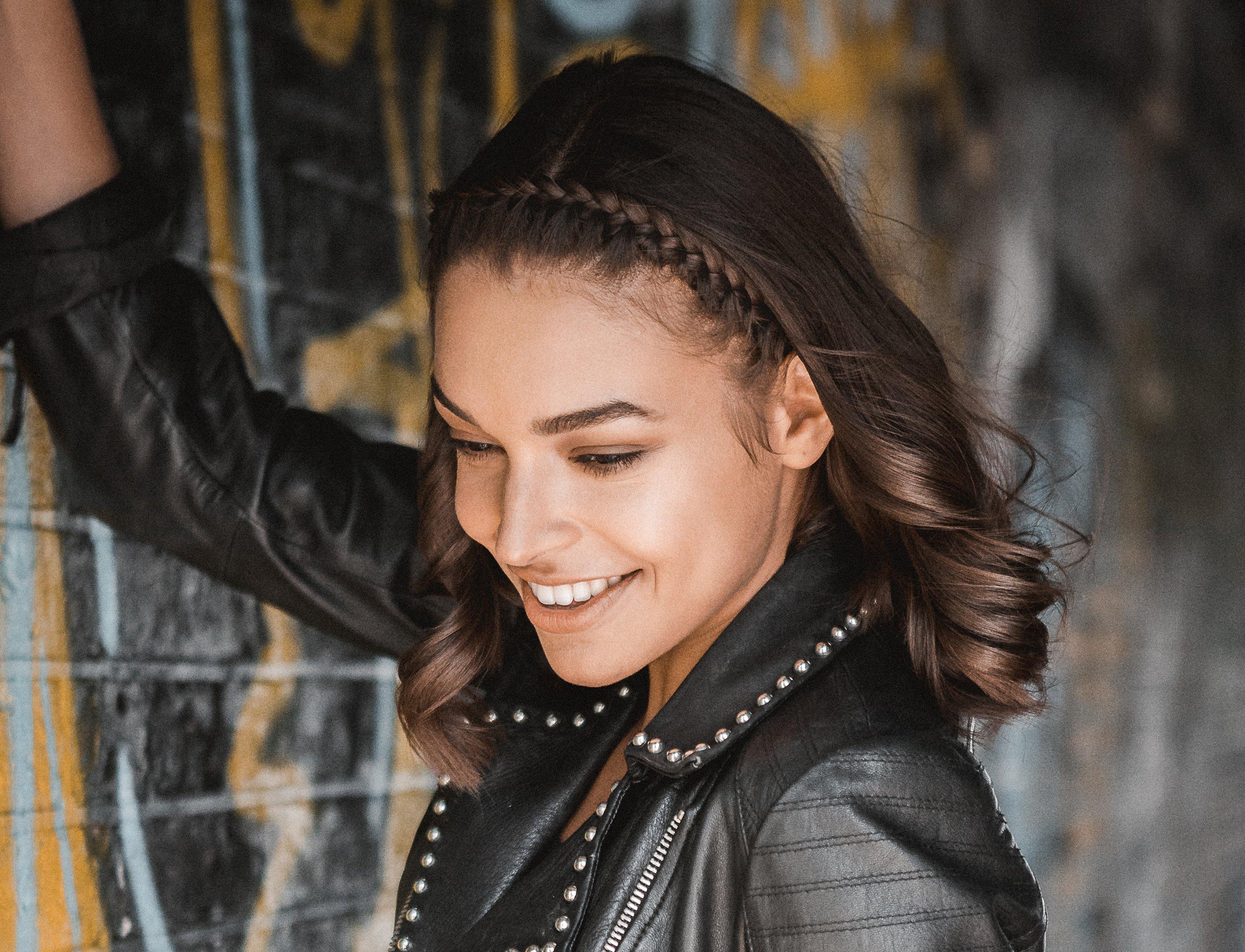Braided_Head_Band_Split_Banner.jpg