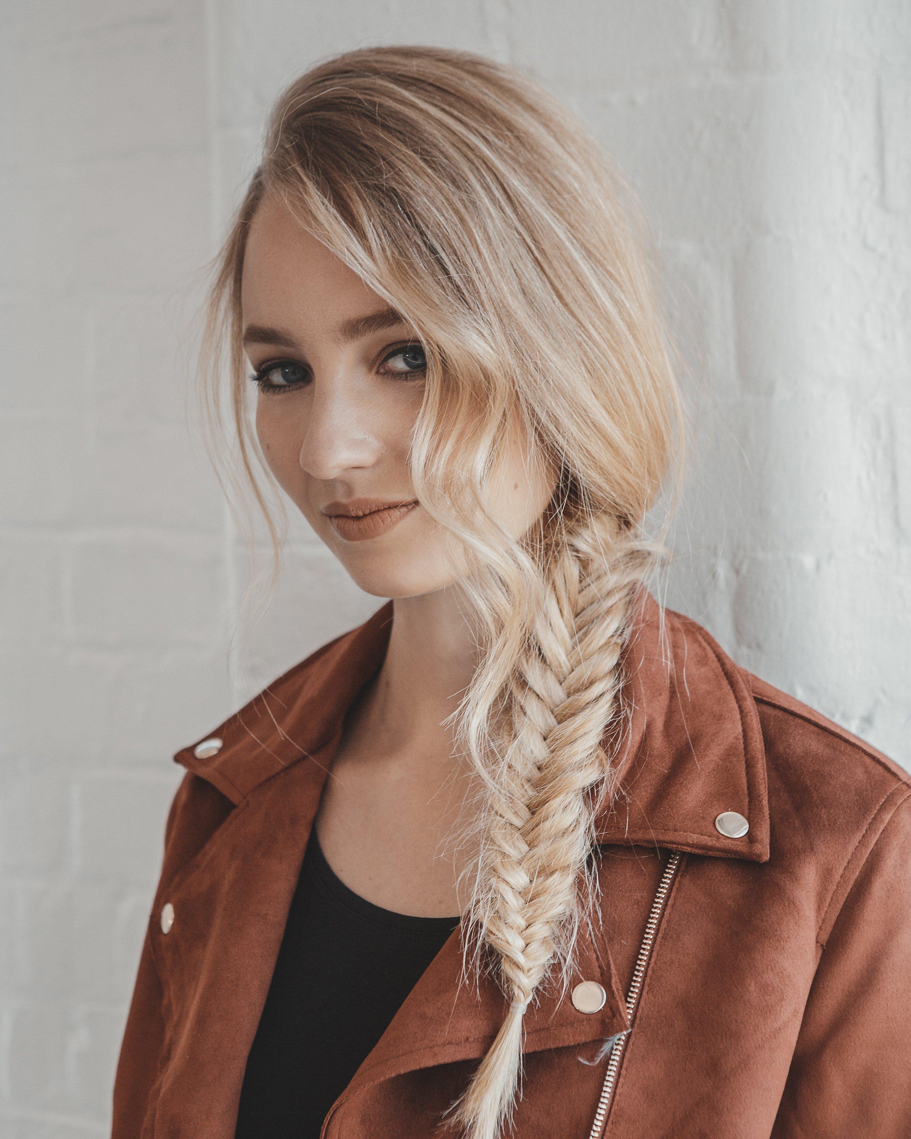 Braided_Wedding_Hair_For_Brides_Hub_Image.jpg