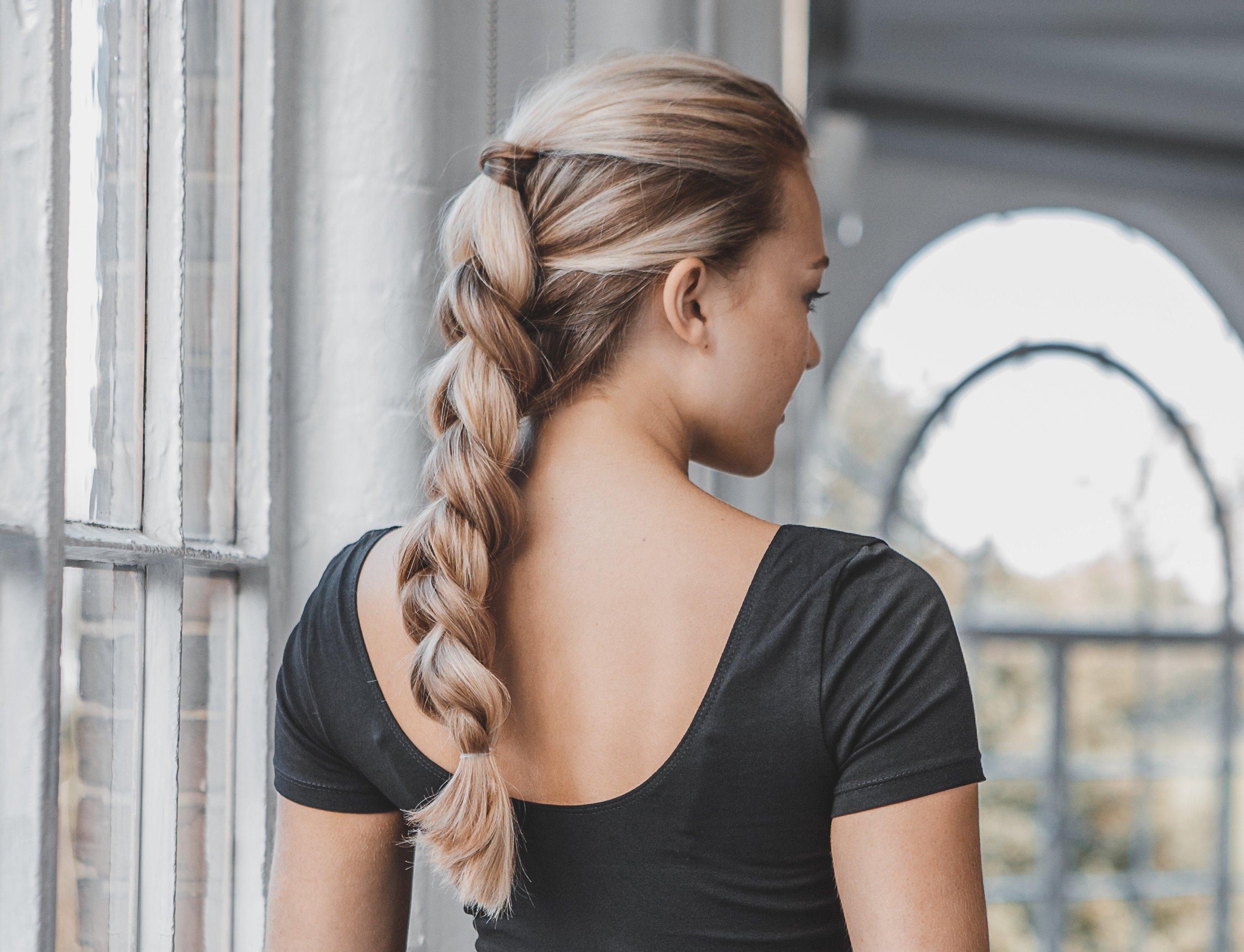 Braids_Look_Book_Pull_Through_Braid_Split_Banner.jpg