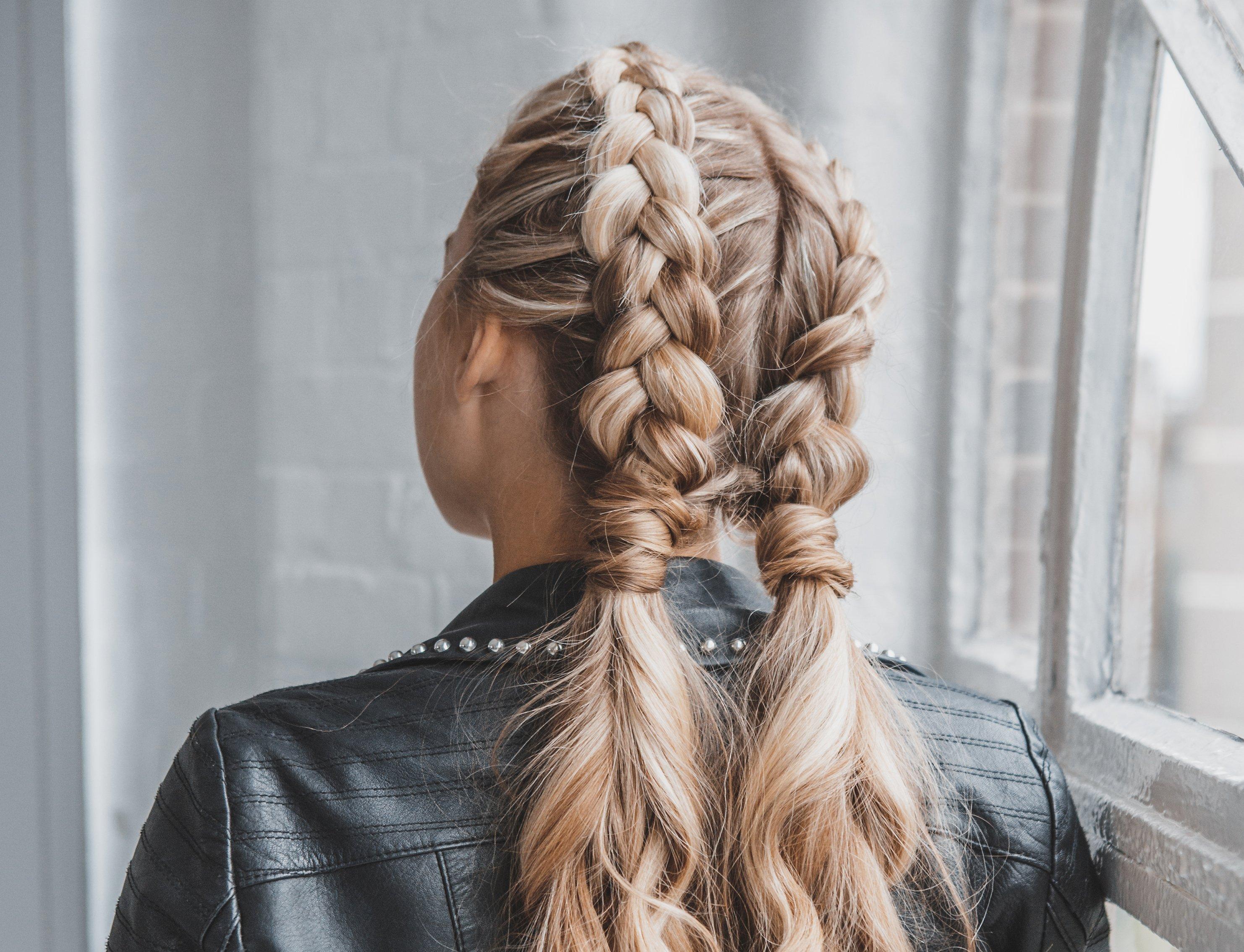 Bridesmaid_Updos_Split_Banner_1.jpg