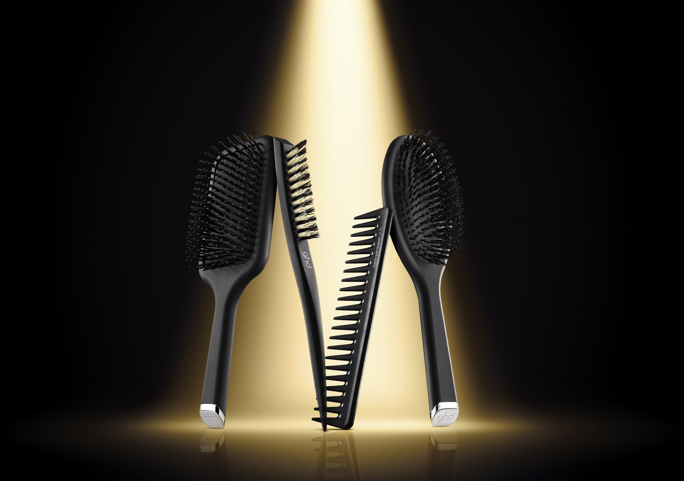 Brush&amp;Combs_Curlers_HairstyleTutorialHub_DK.png