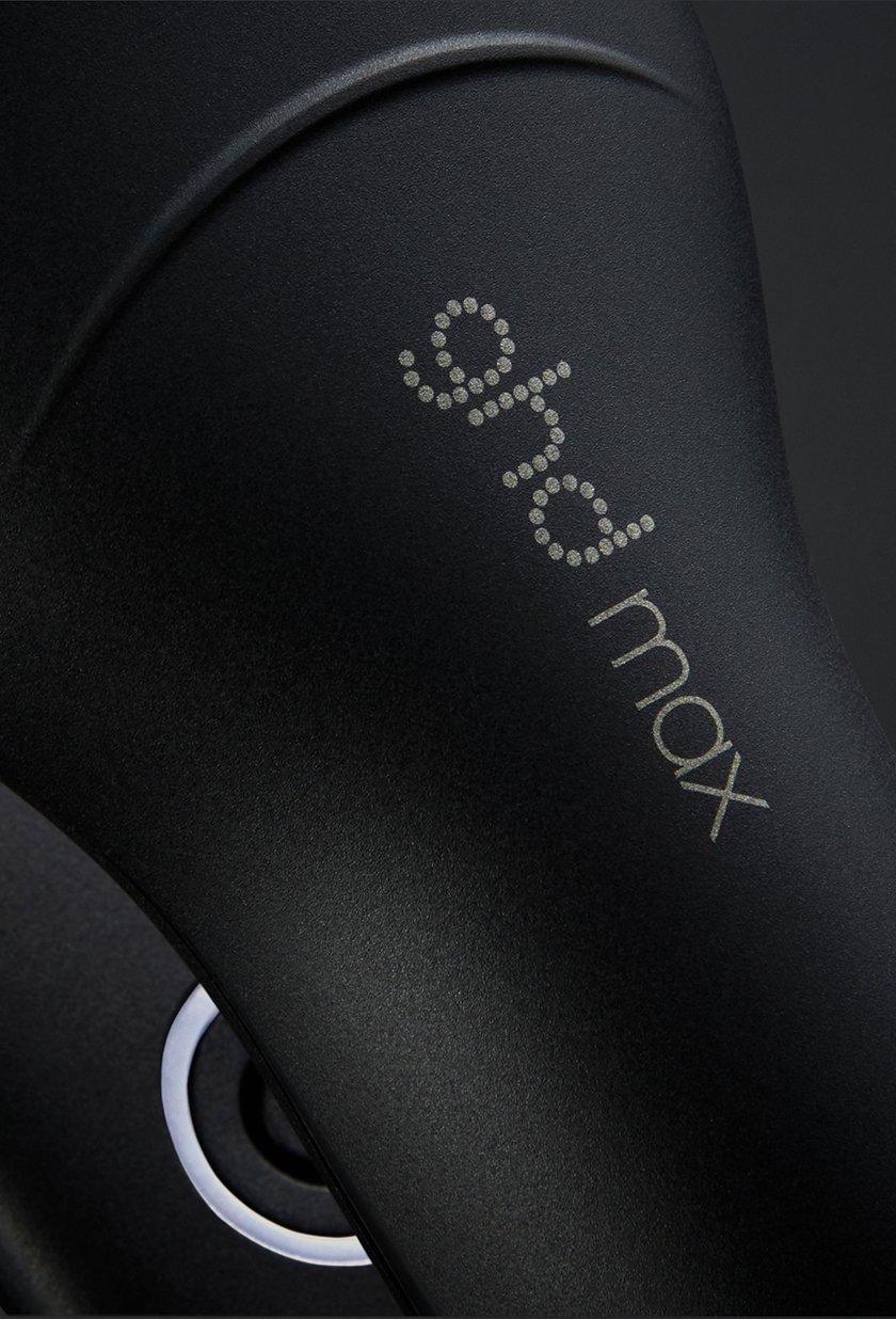 max styler sleek body close up