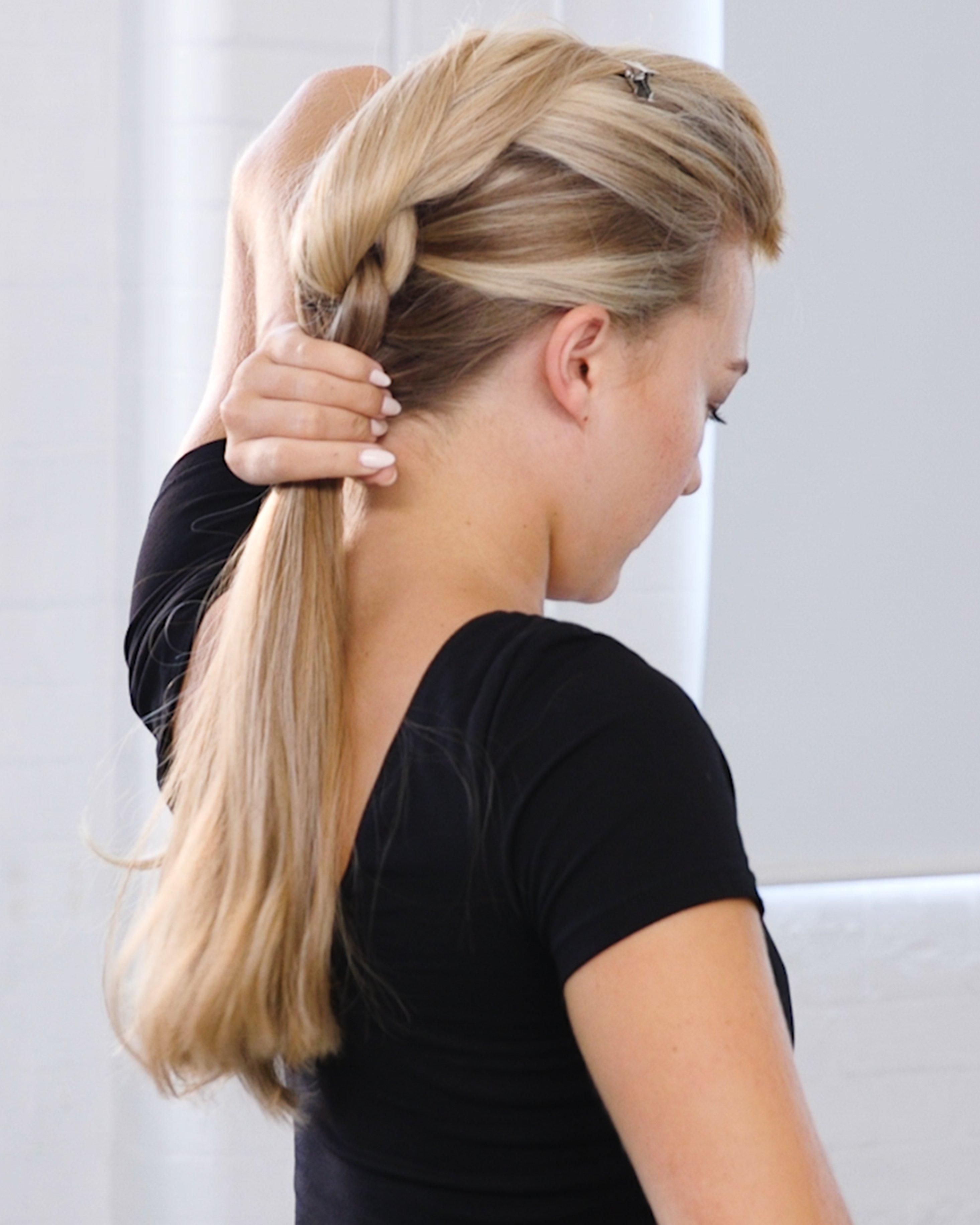 Chunky_Pull_Through_Braid_Step_8@3x.jpg
