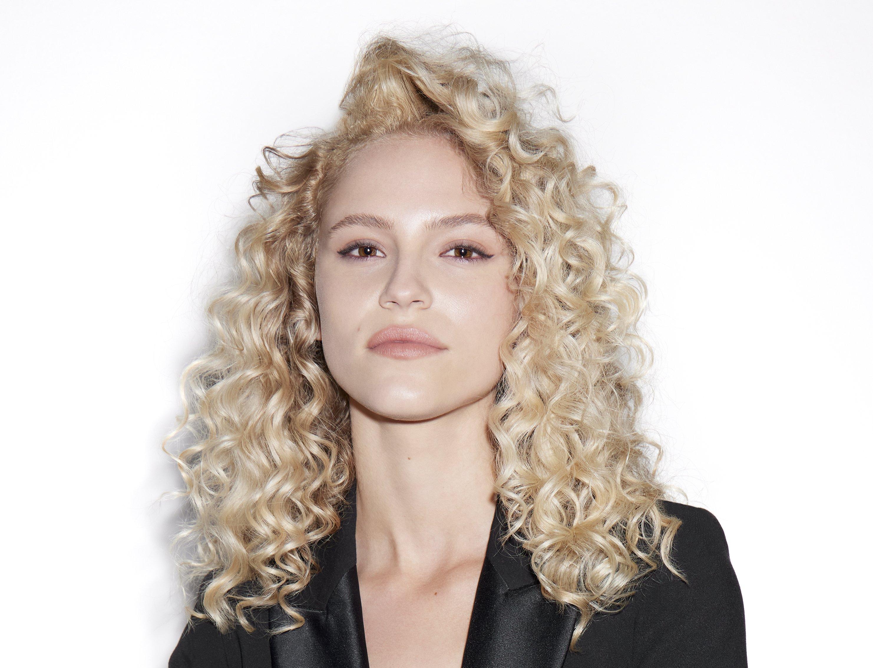 Corkscrew_Curls_Split_Banner.jpg