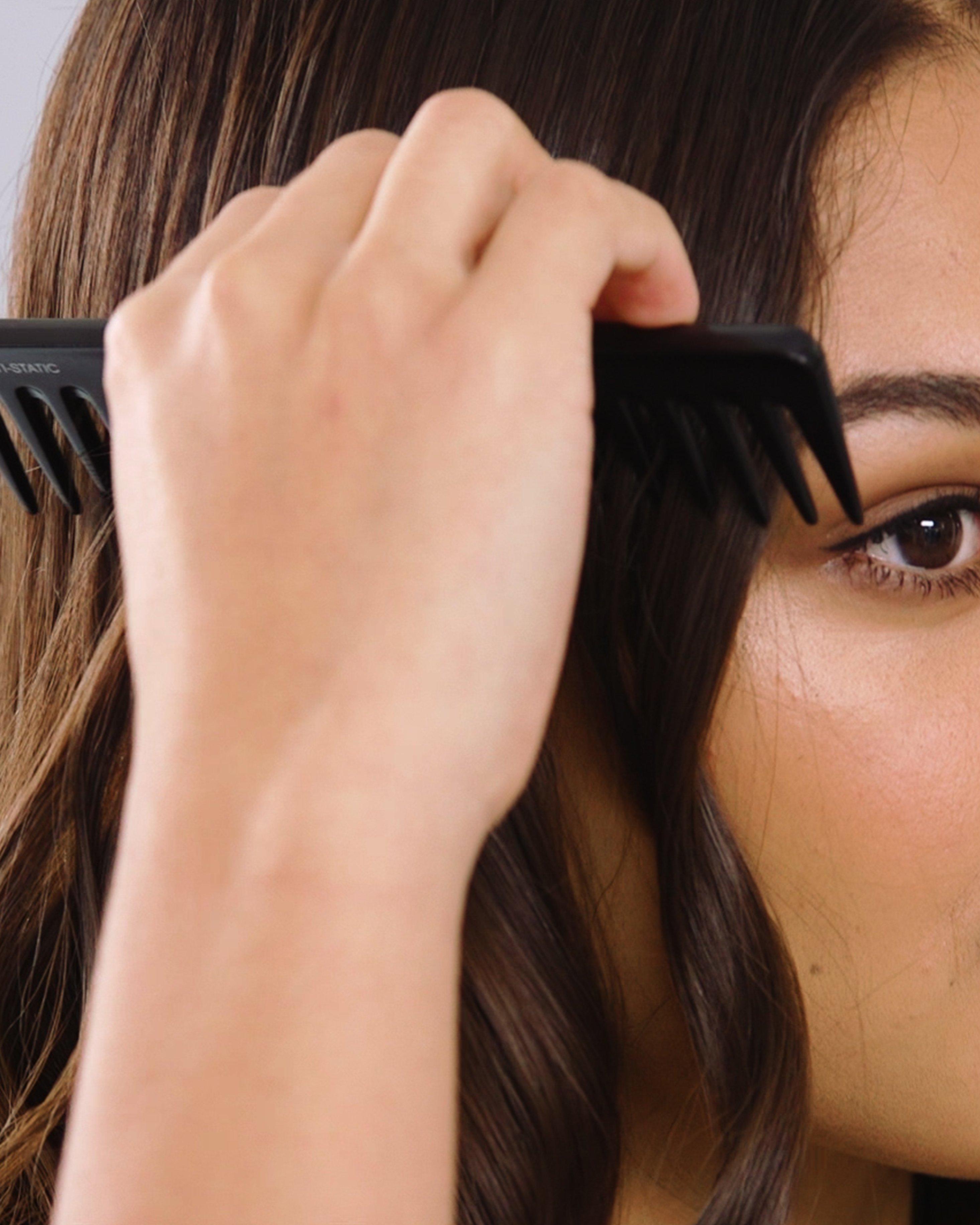 Curl_Short_Hair_With_Straightener_Step_8.jpg