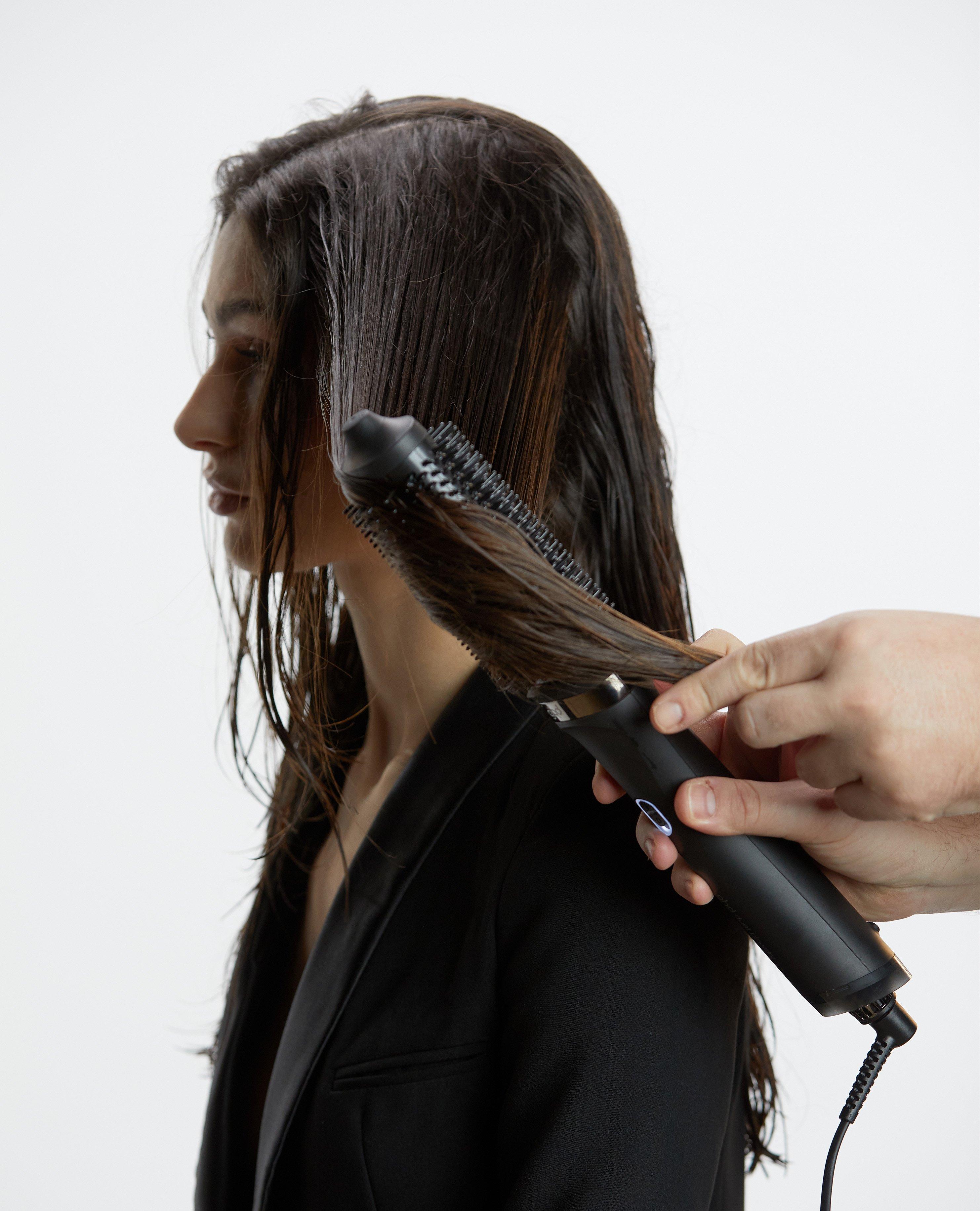 DUETBLOWDRY_90S_BLOW_OUT_Step_2@3x.jpg