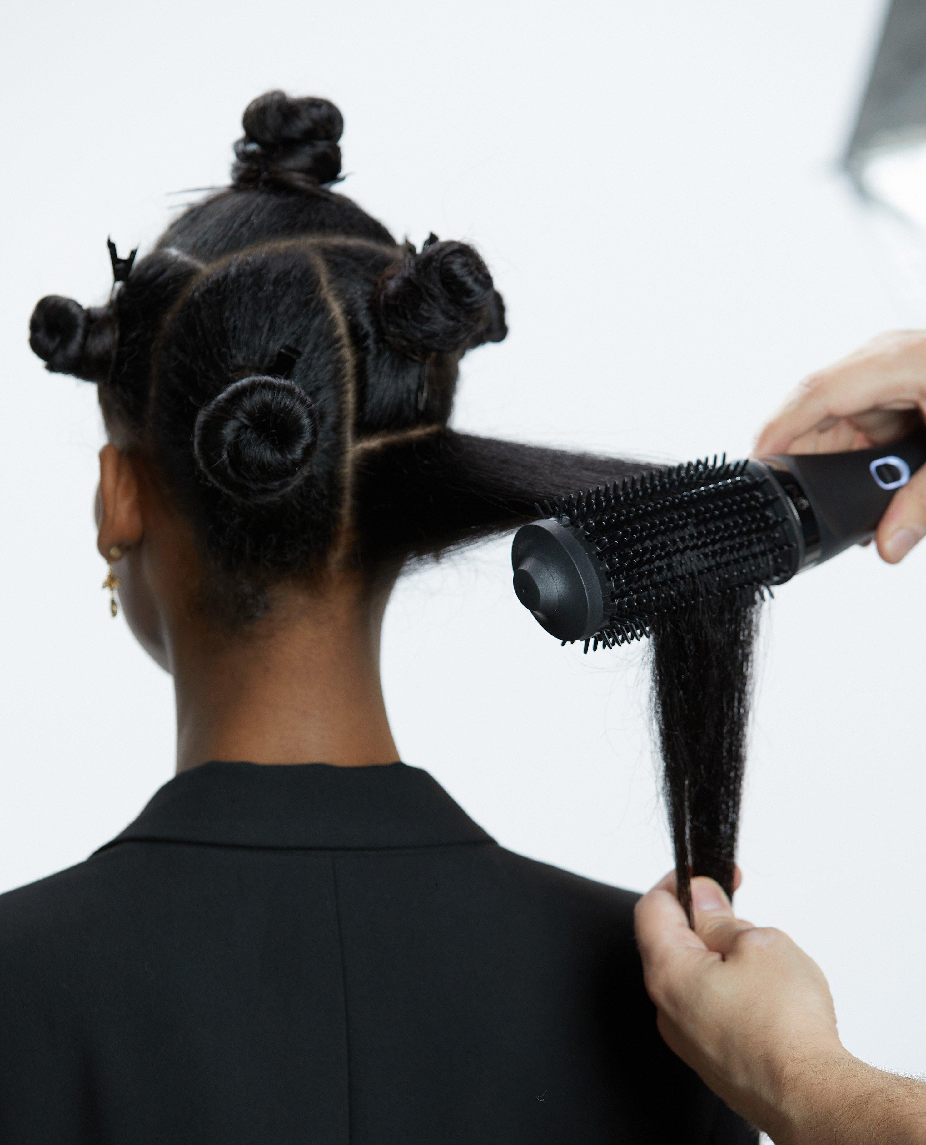 DUETBLOWDRY_SMOOTH_BLOW_OUT_Step6@3x.jpg