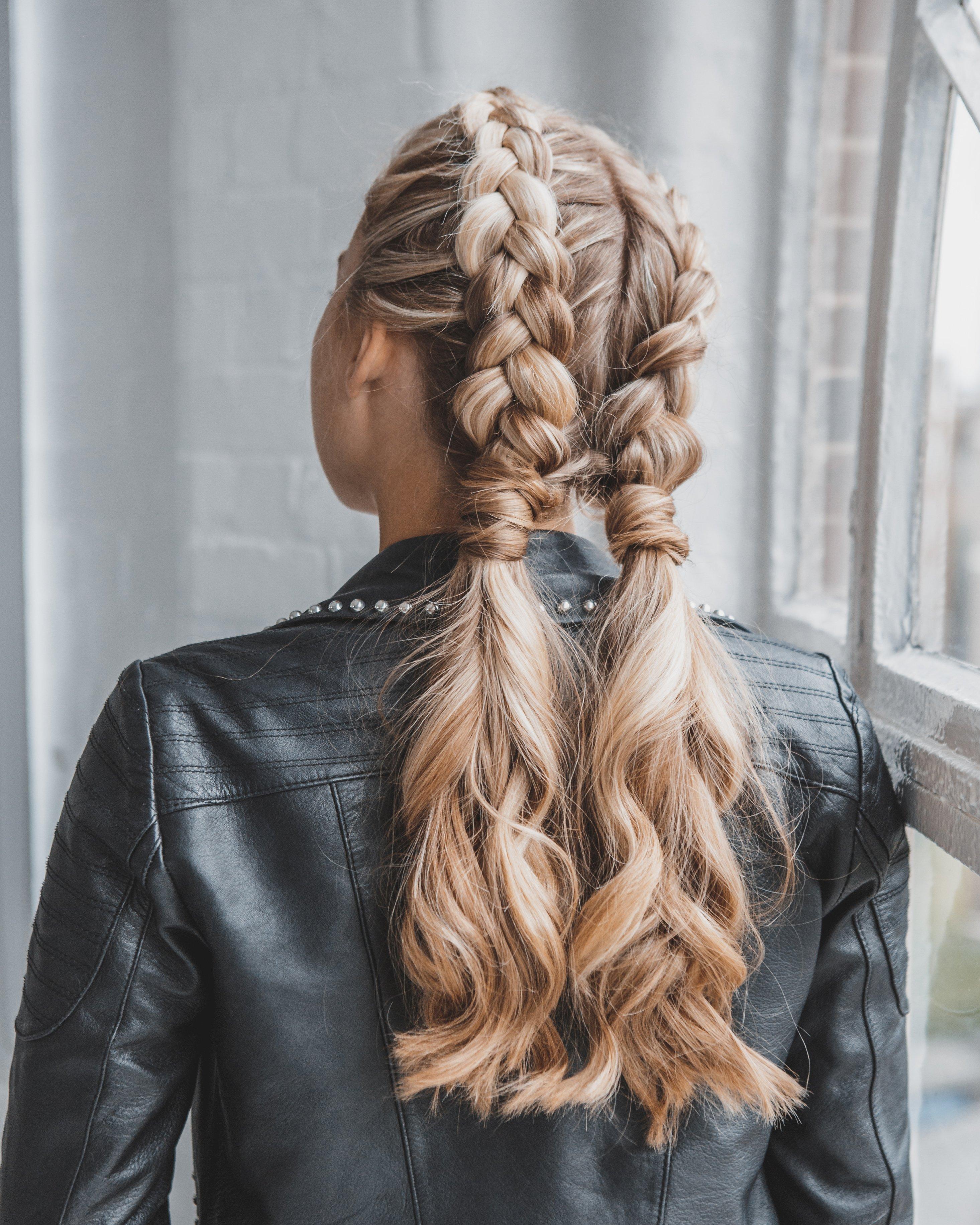 Double_Dutch_Braid_Hairstyles_Hub_Image_FR.jpg