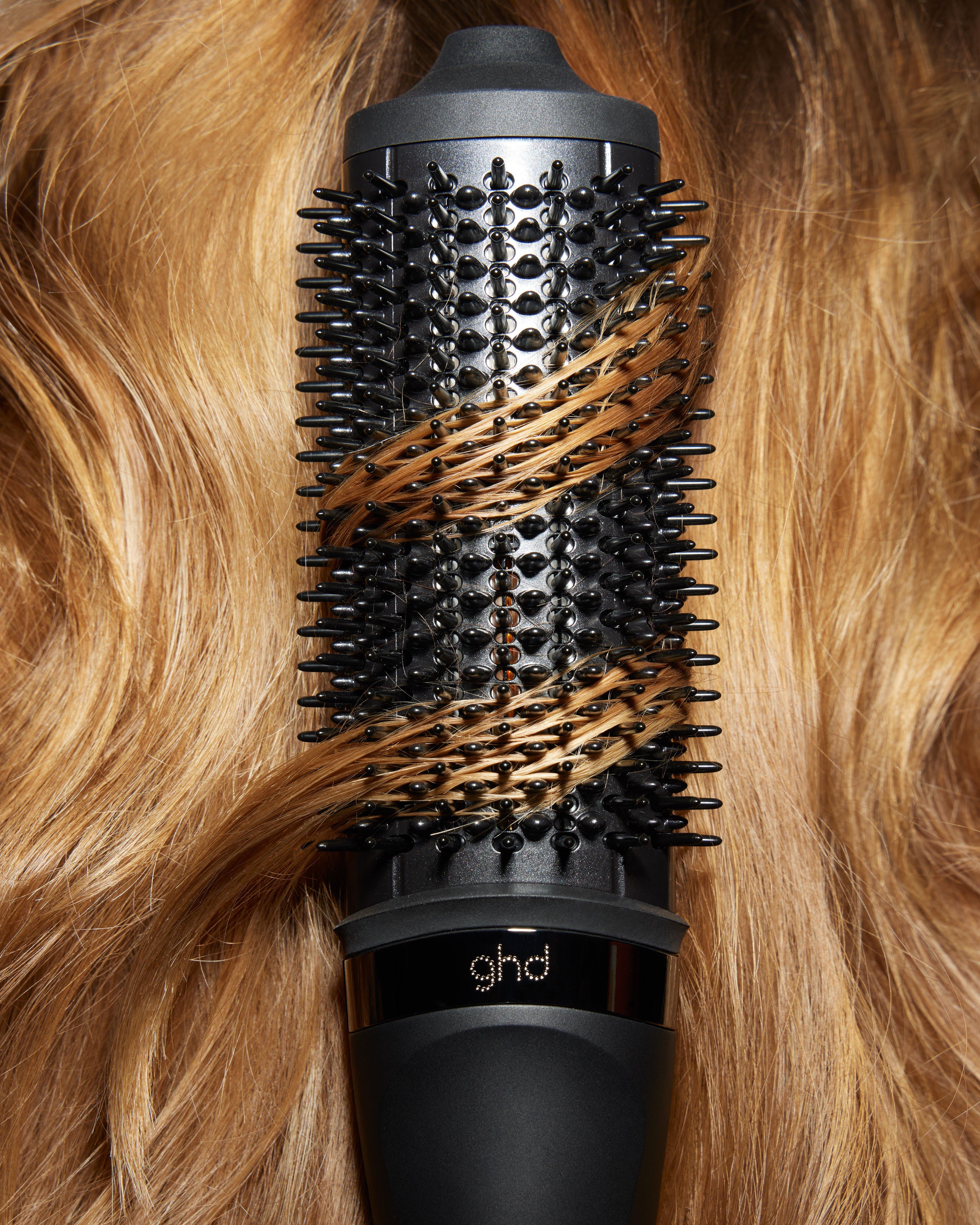 DuetBlowDry24_CoreModel_ToolInHair_DK.jpg