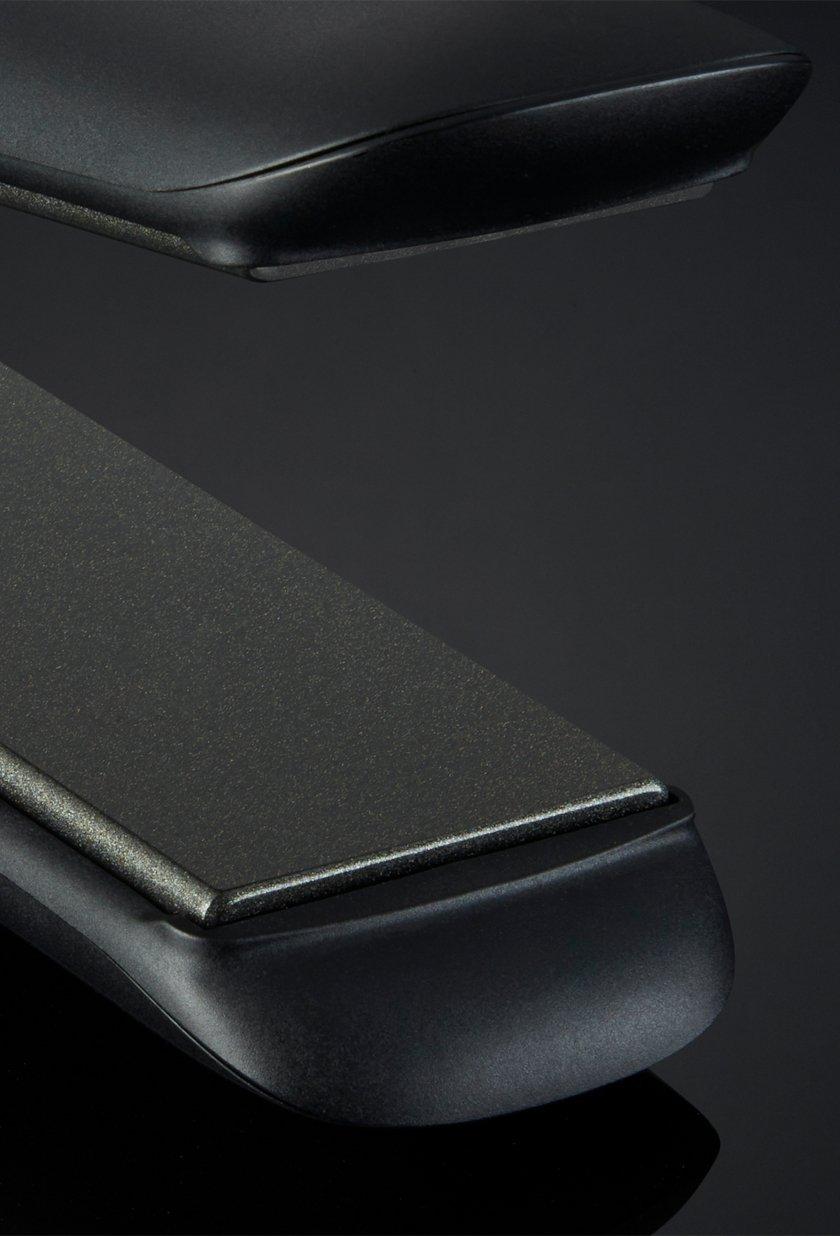 ENUK_MaxHub_ProdCarImage4LargerPlates.jpg