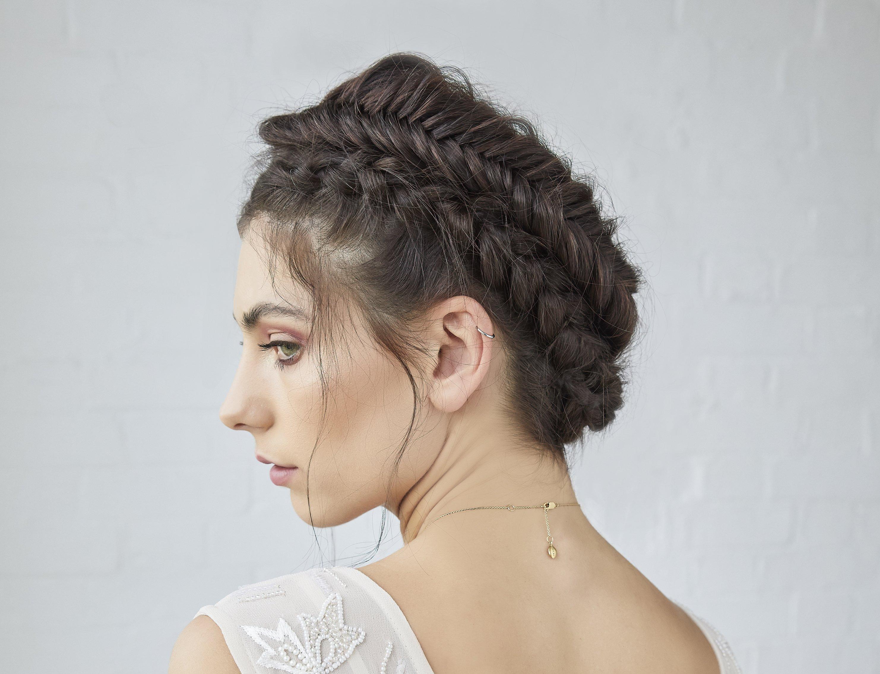 Elegant_Wedding_Updos_Split_Banner_6.jpg