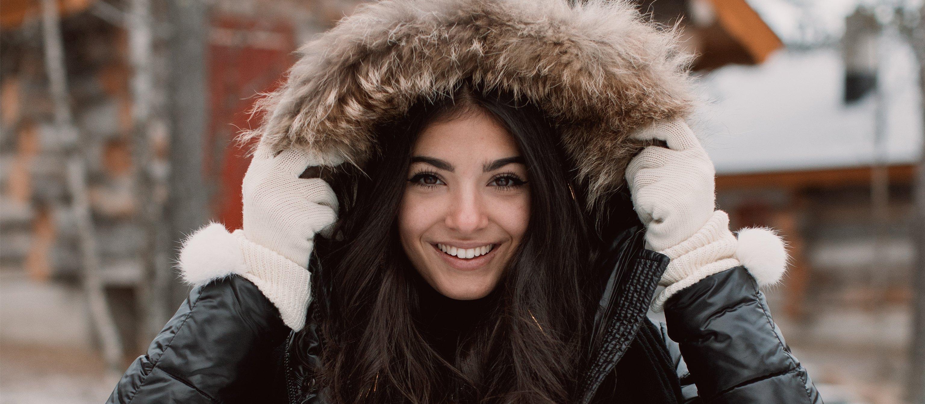 Elisa_Maino_Tinsel_Curls_Header_Image.jpg