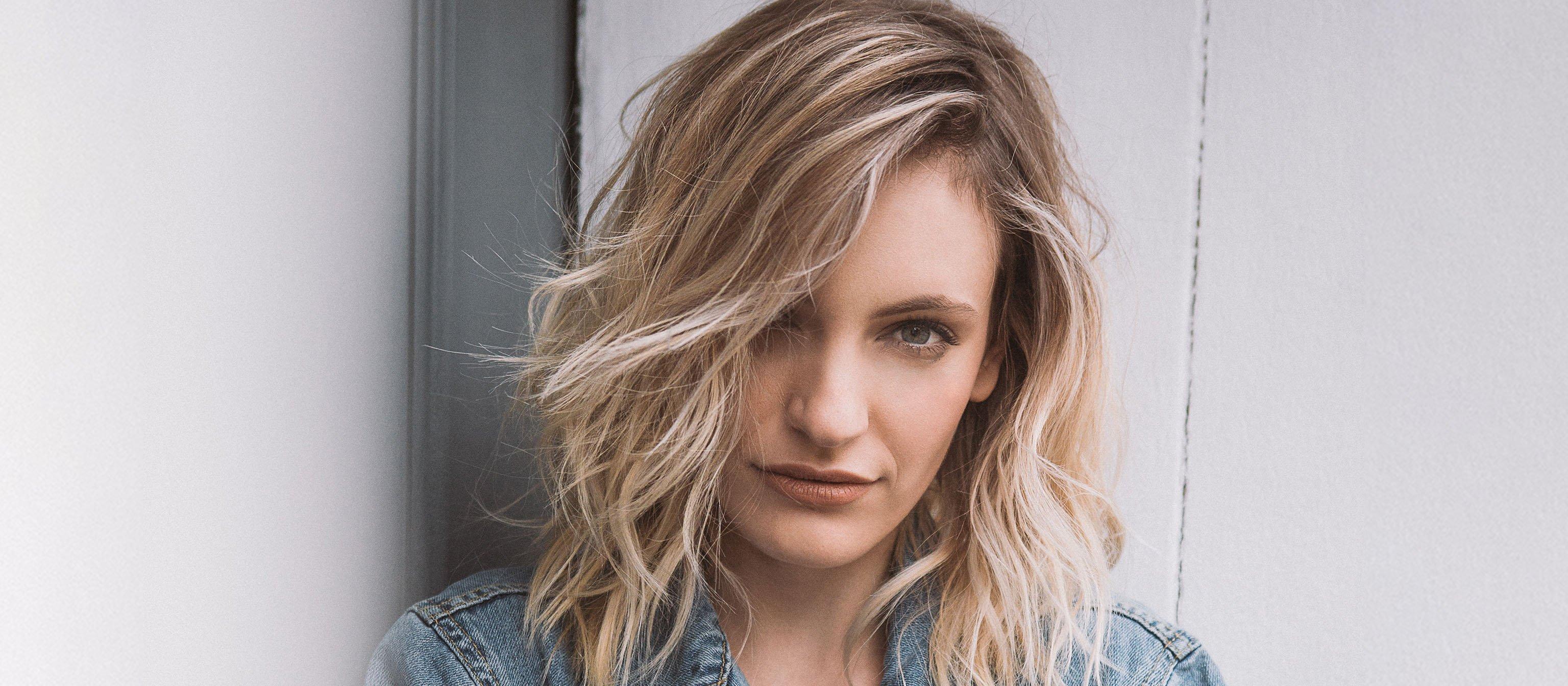 Lässige Wellen mit ghd platinum+ Glätteisen