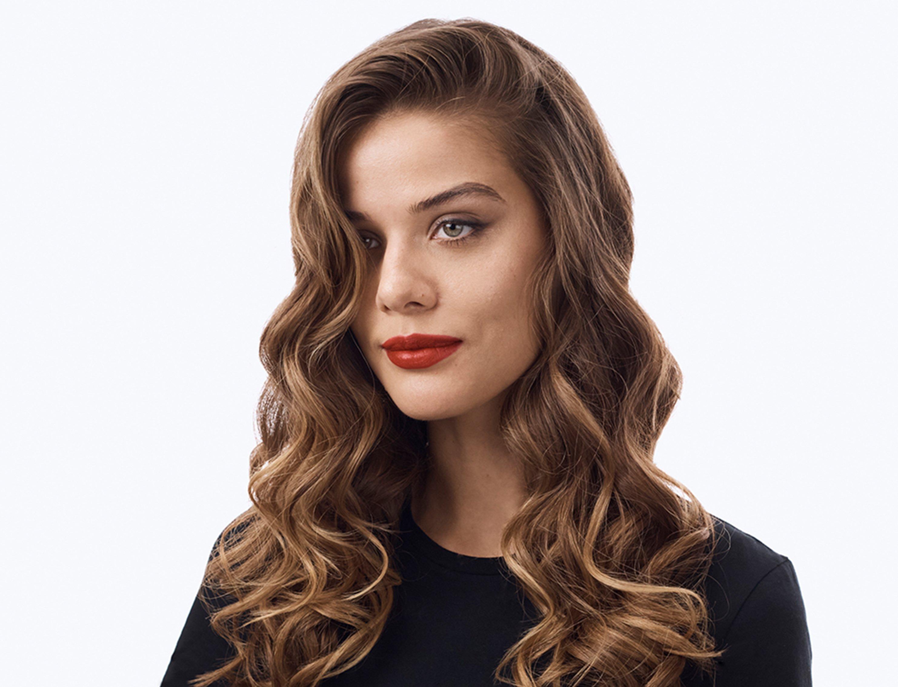 Flawless_Prom_Hairstyles_Glamorous_Waves_FiftyFifty@3x.jpg