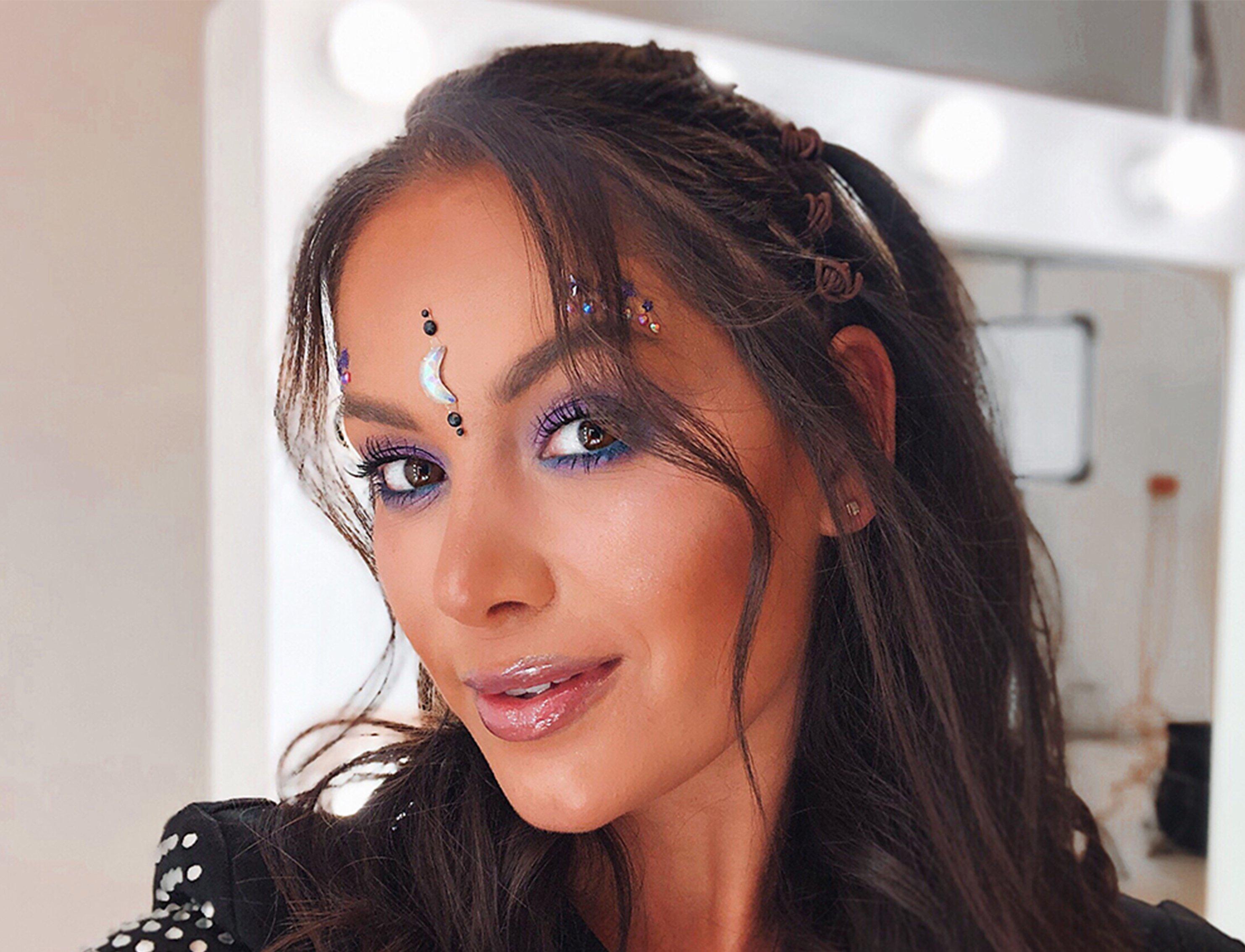Glamoween_Alien_Hairstyle_FifyFifty@3x.jpg