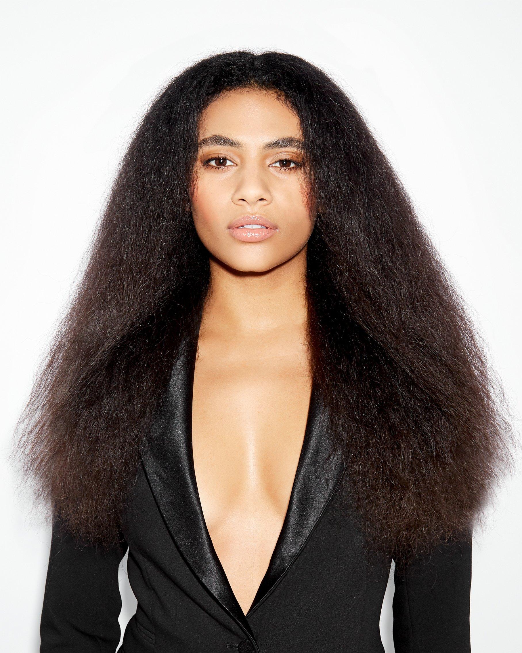 Hairstyles_Hub_Blow_Dry_Carousel_Image_Global.jpg