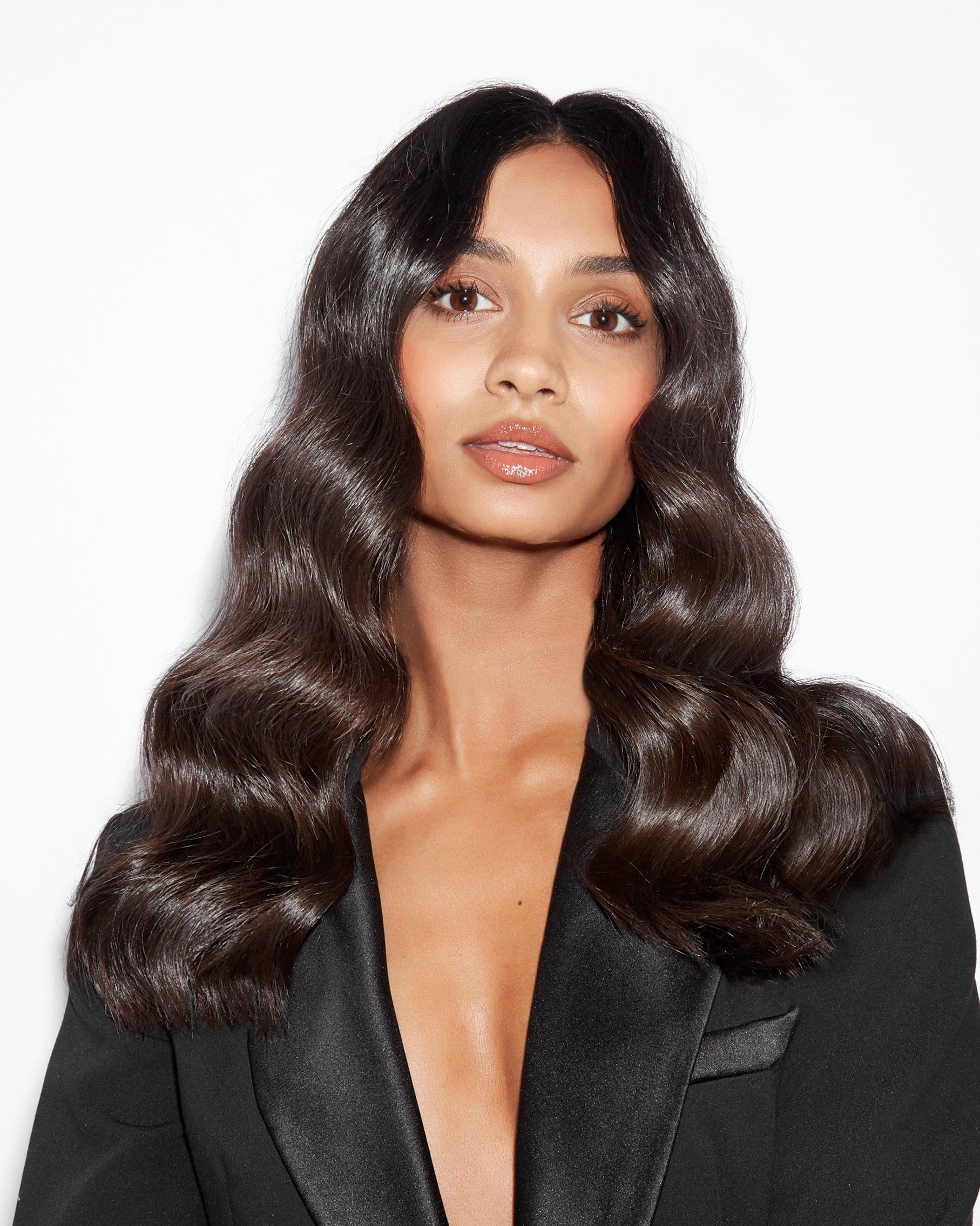 Hairstyles_Hub_Wavy_Carousel_Image_Global.jpg