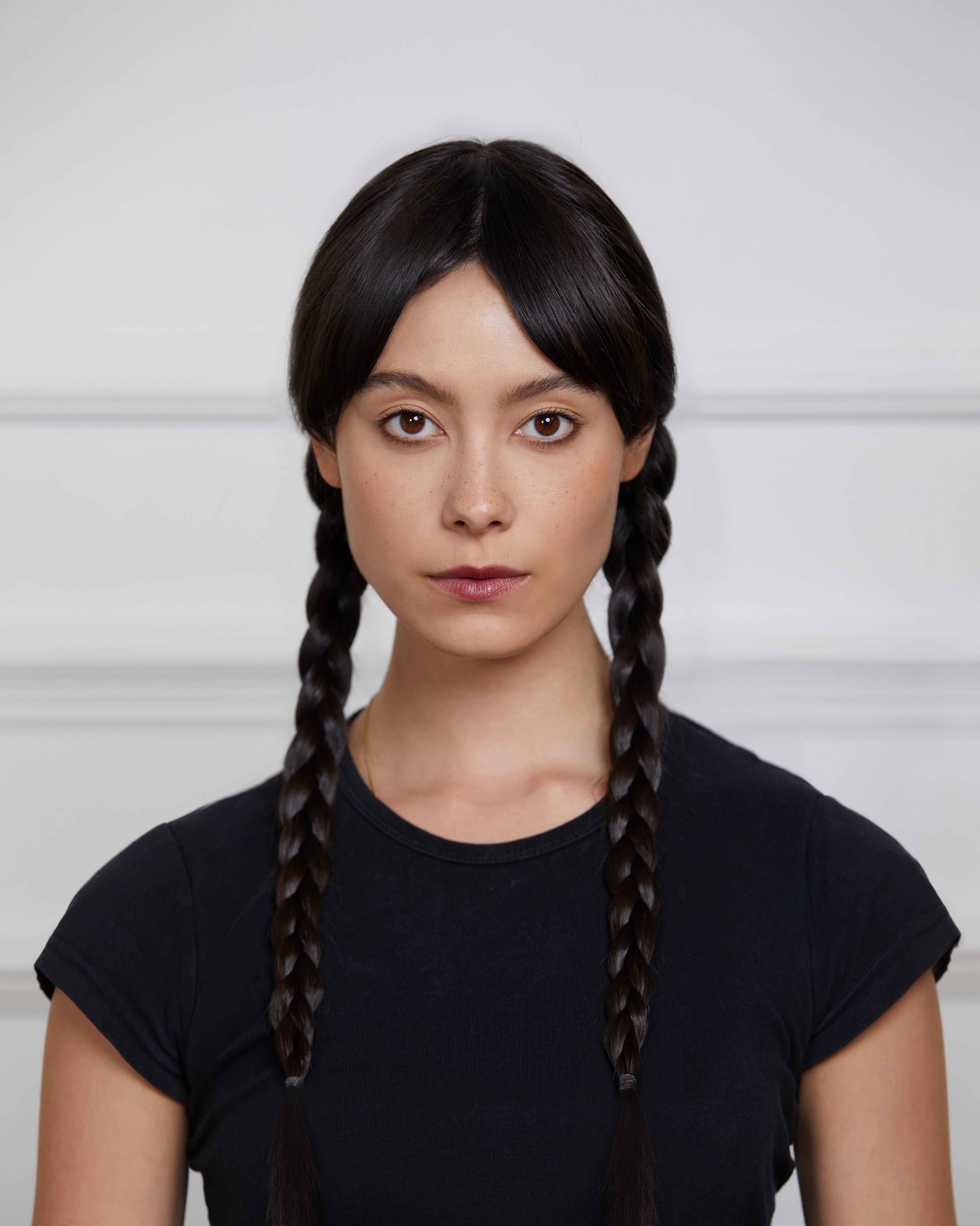 Halloween22_Social_SBS_WednesdayAddams_Step11_4_5_Exp0923_FR.jpg