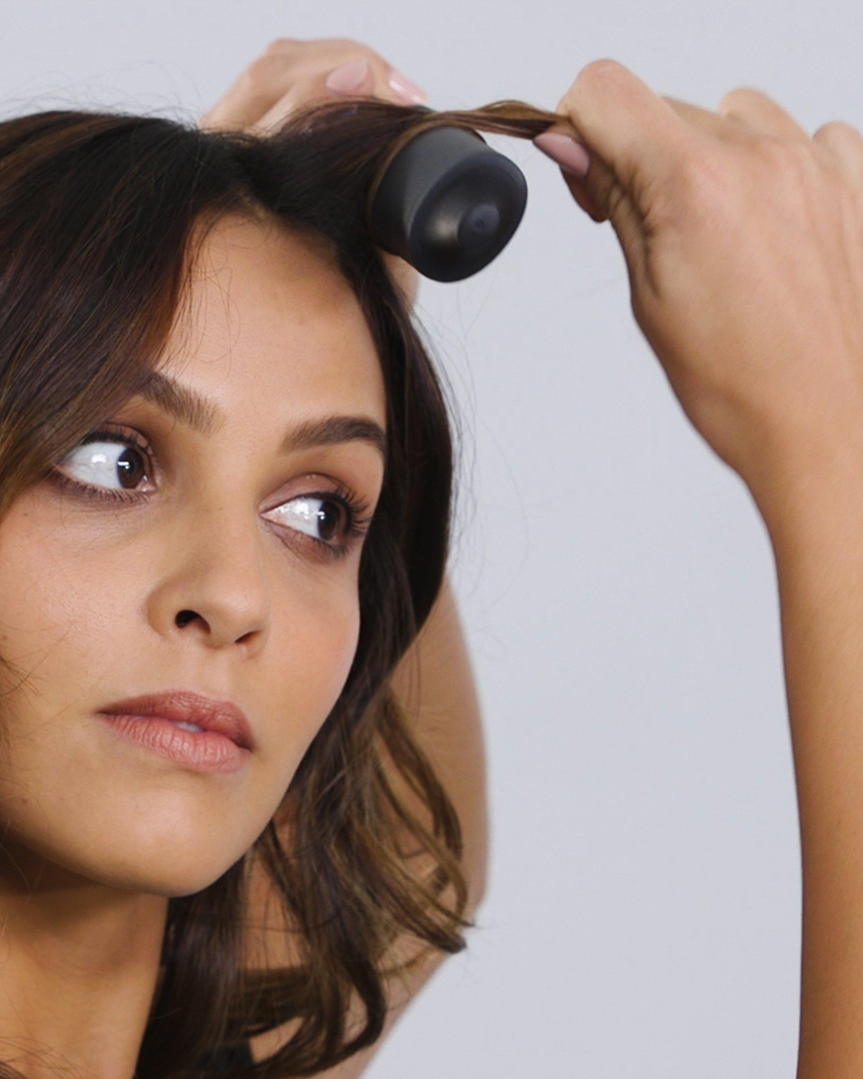 Hollywood_Wavy_Hair_Step_7_3x.jpg