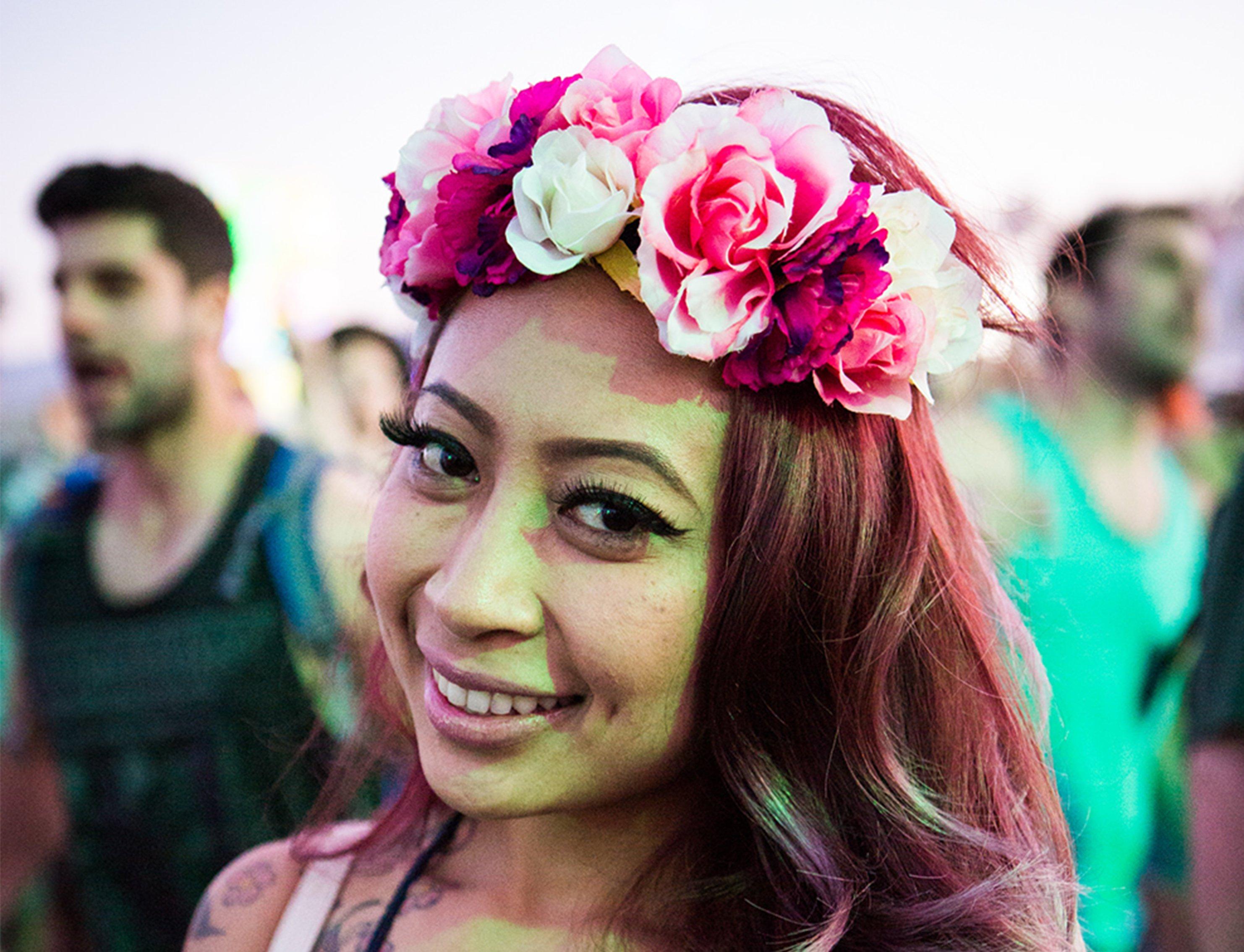 Hottest_Festival_Accessories_Flower_Crowns_FiftyFifty@3x.jpg