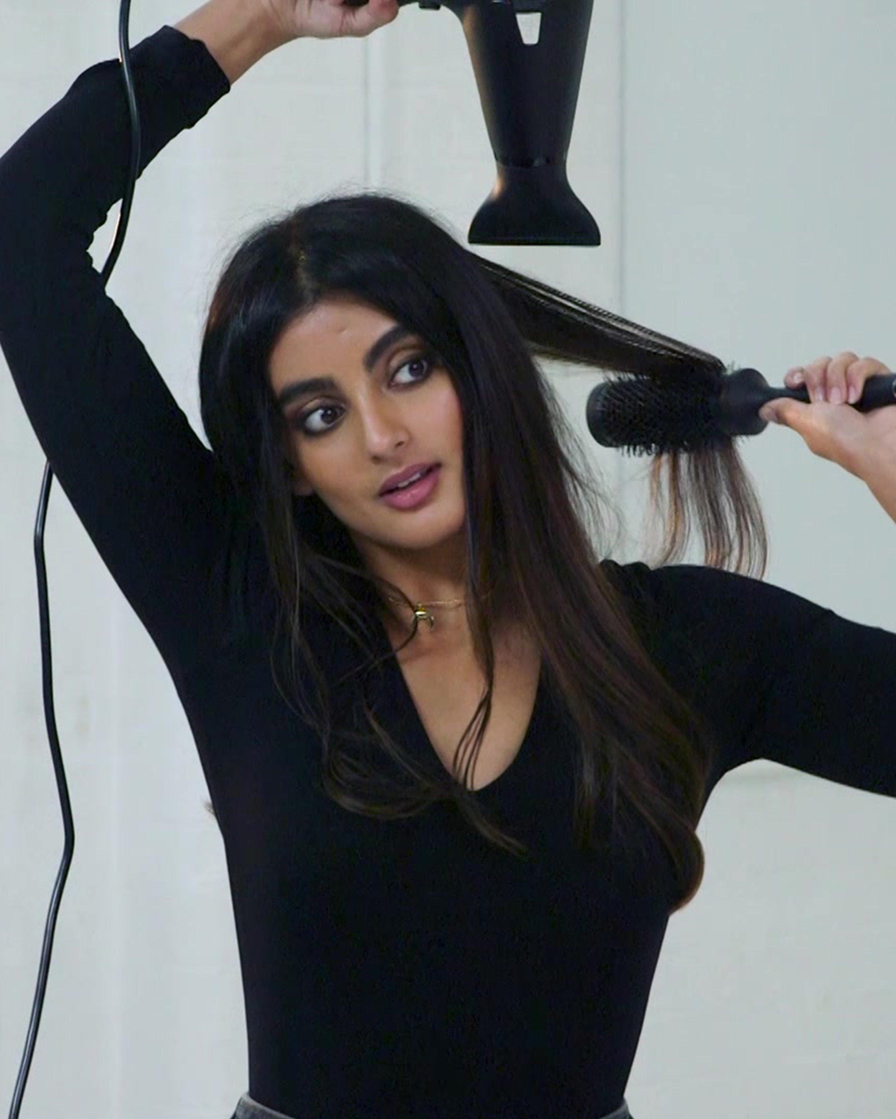 How_To_Blow_Dry_Straight_Step_7@3x.jpg