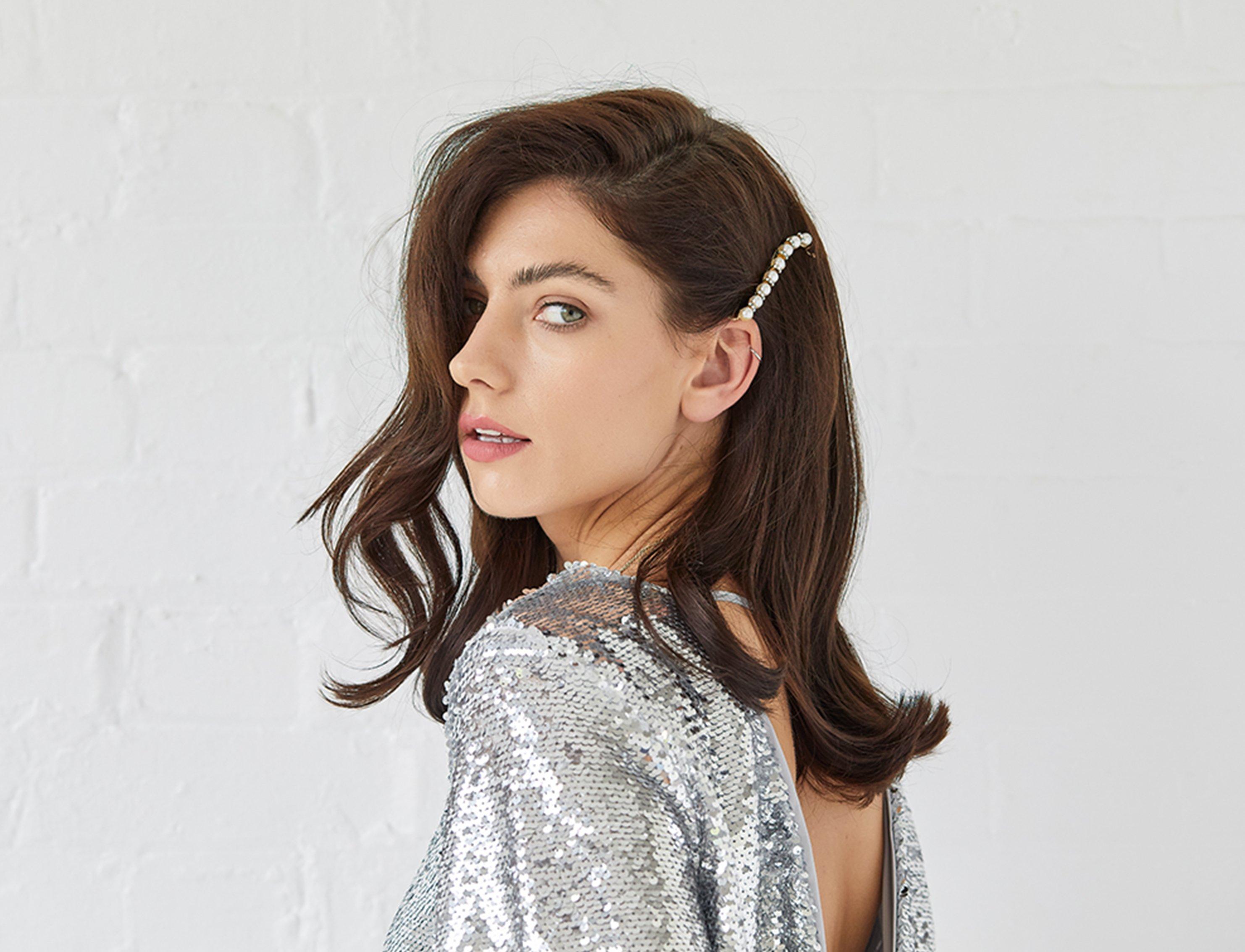 How_To_Blowdry_Like_A_Pro_SLEEKCURLS_Global.jpg