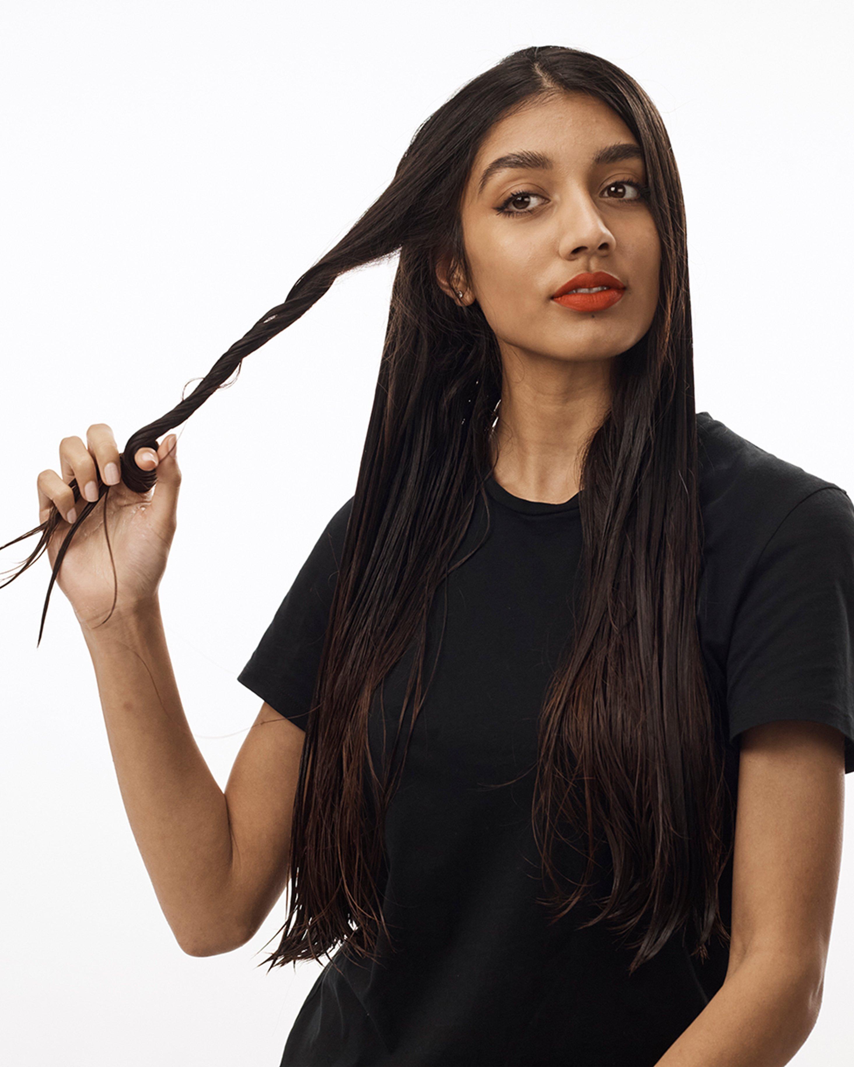 How_To_Seal_Split_Ends_Step_4@3x.jpg
