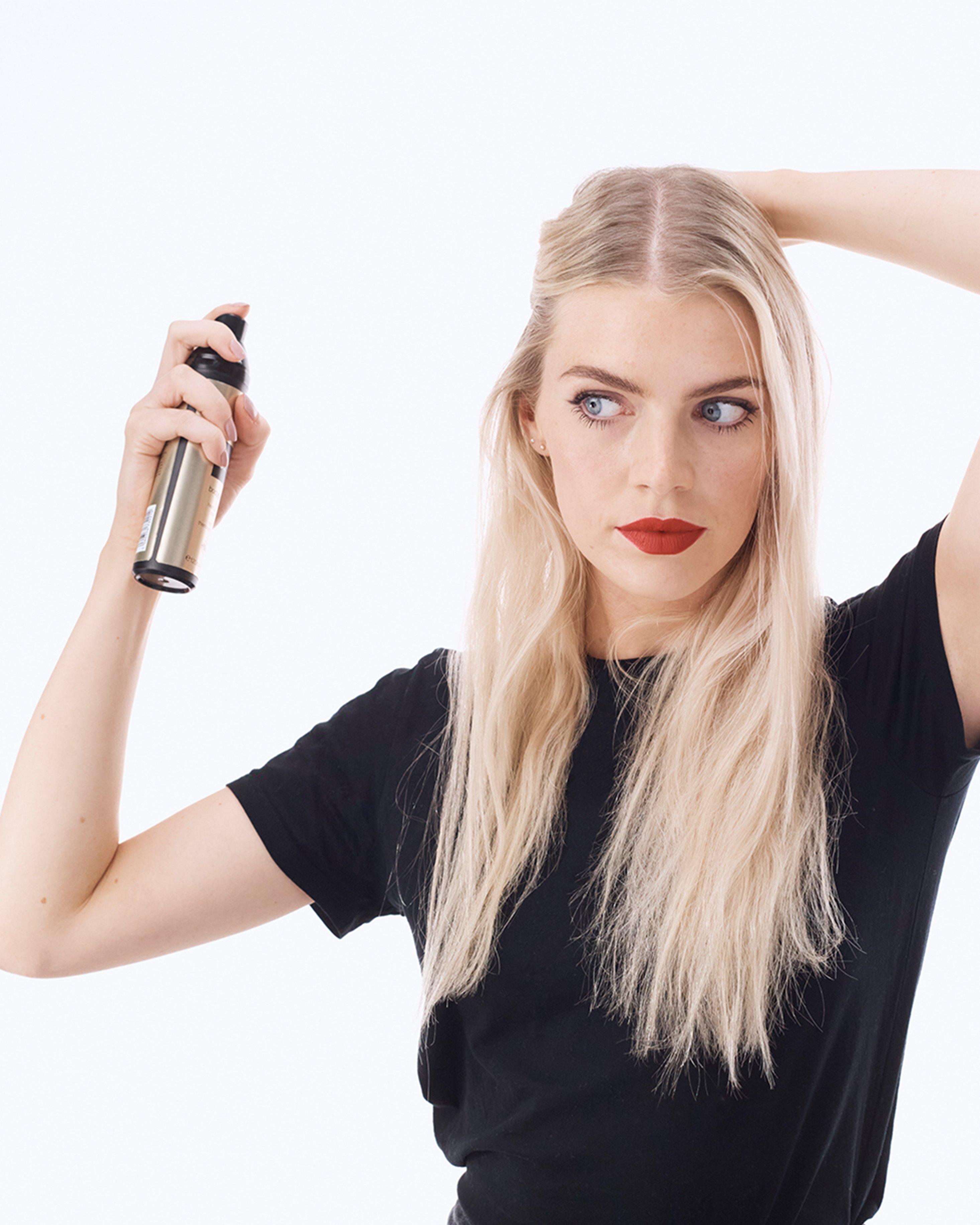 How_To_Straighten_Hair_In_Two_Minutes_Step_1@3x.jpg