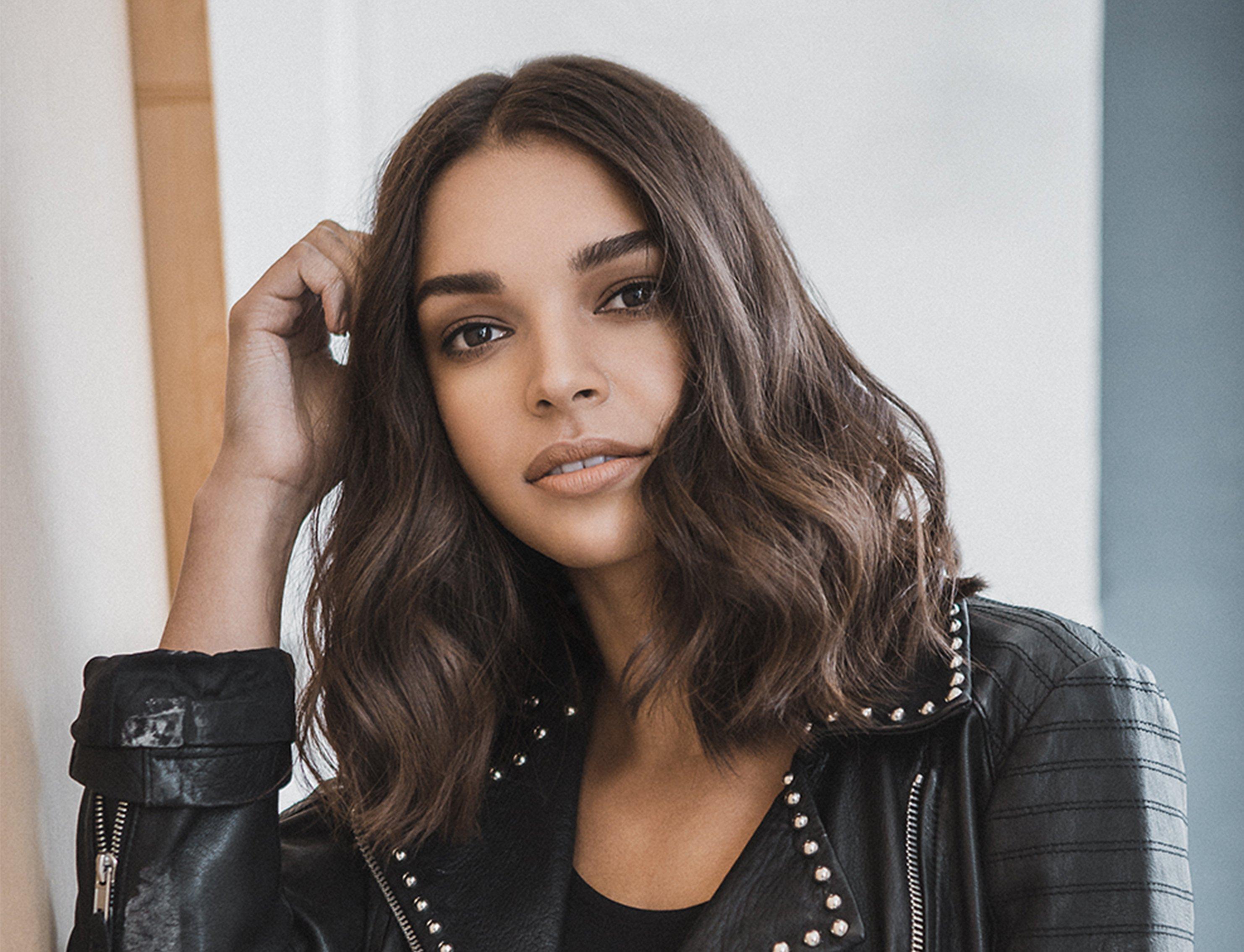 Insipire_Next_Haircut_Classic_Curls_SplitBanner_Global.jpg