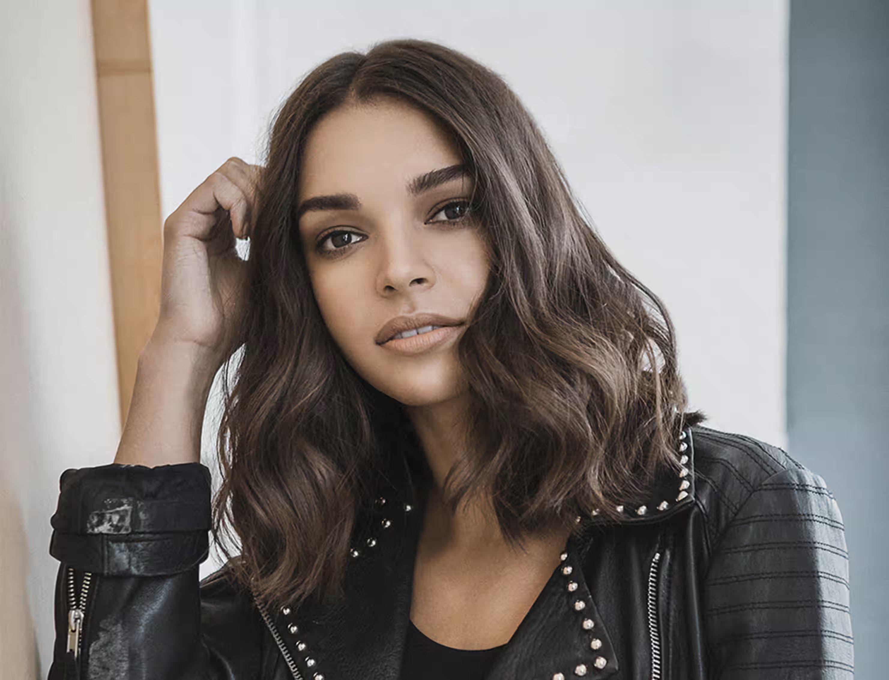 Insipire_Next_Haircut_Classic_Curls_Split_IT.png