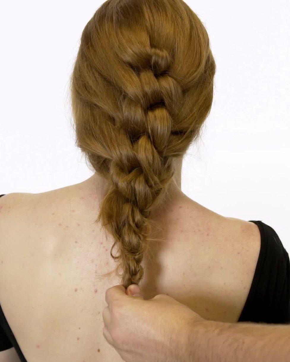 Knotted_Braid_Step_4_Global.jpg