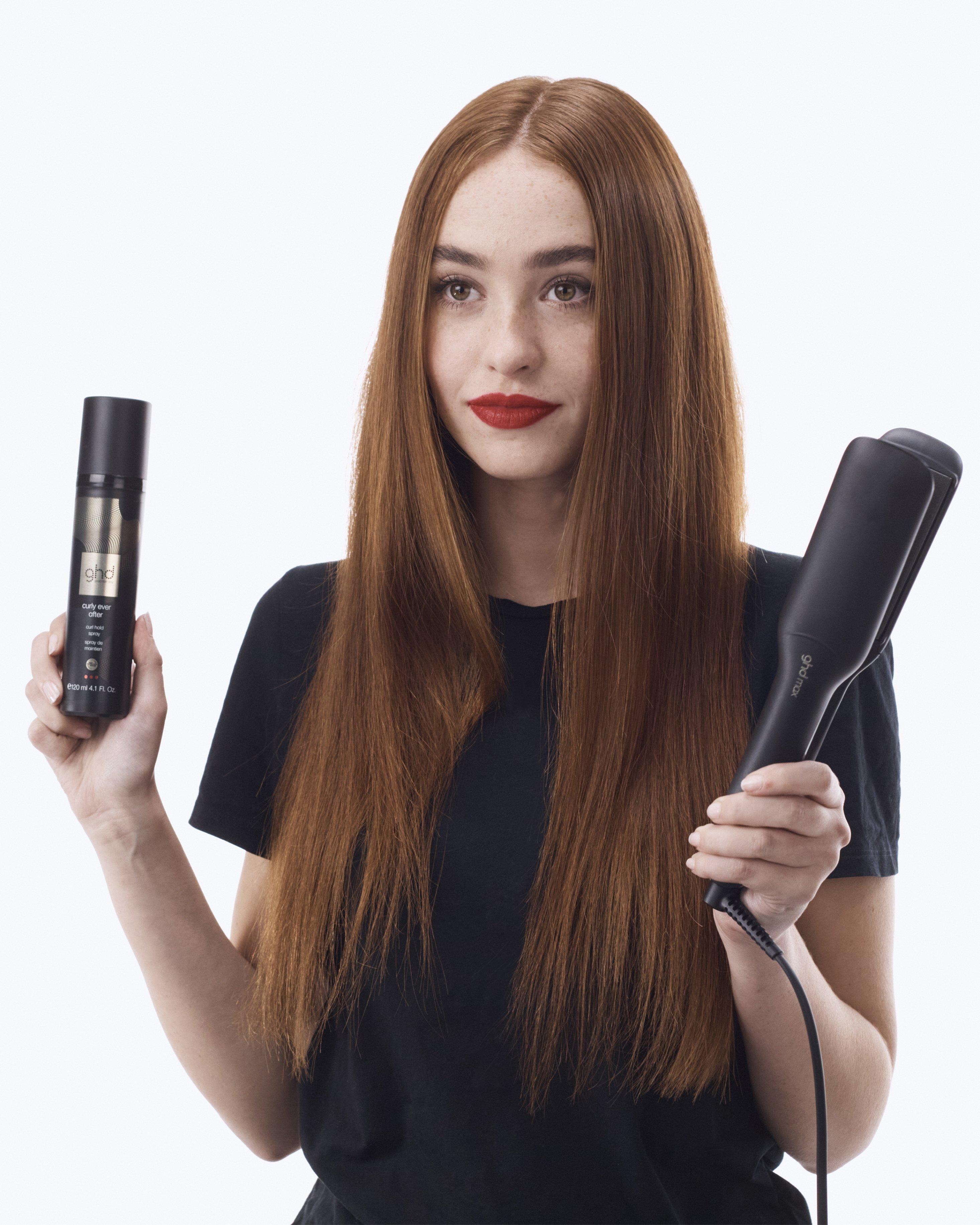 Loose_Curls_With_A_Straightener_Step_1.jpg