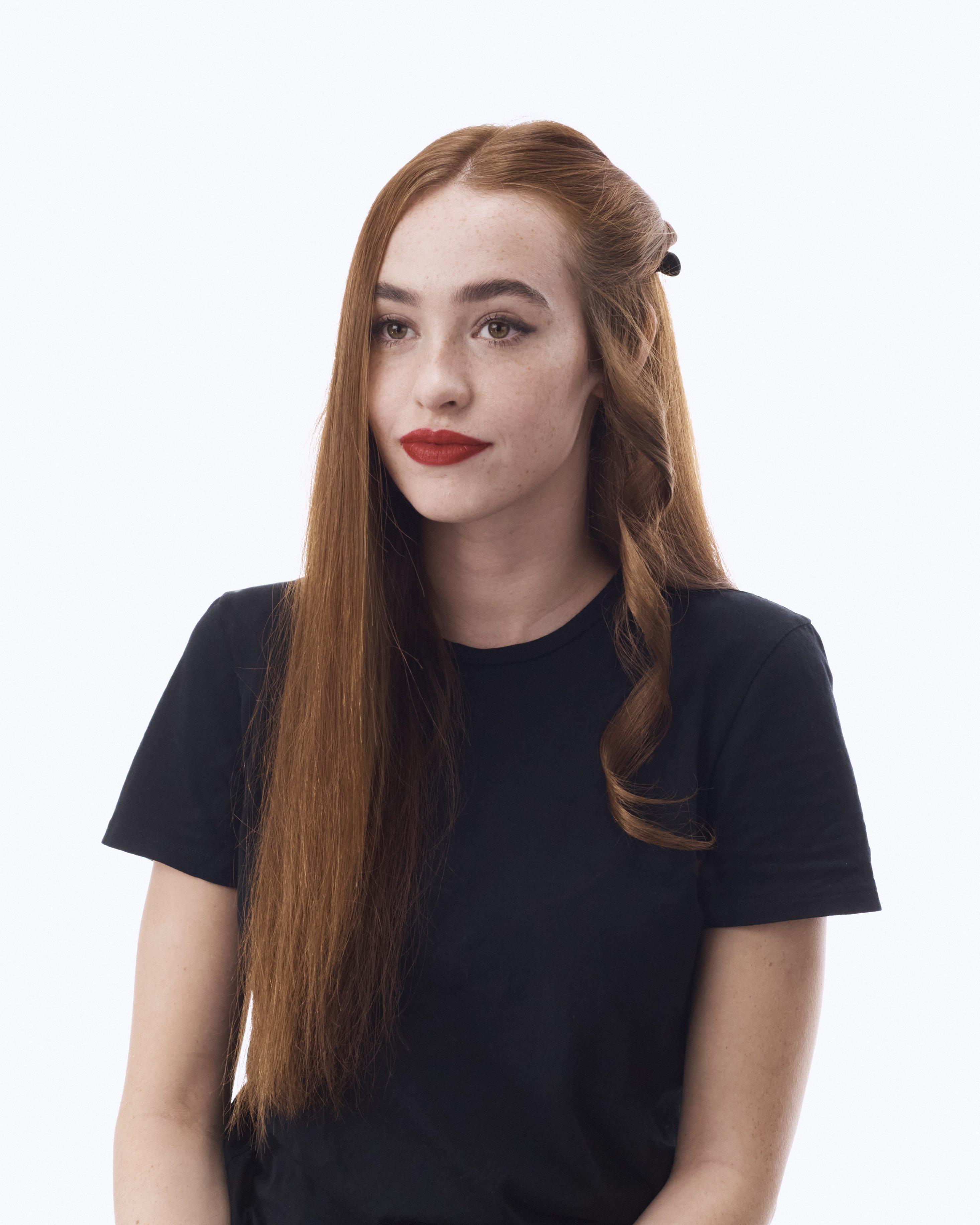 Loose_Curls_With_A_Straightener_Step_4.jpg