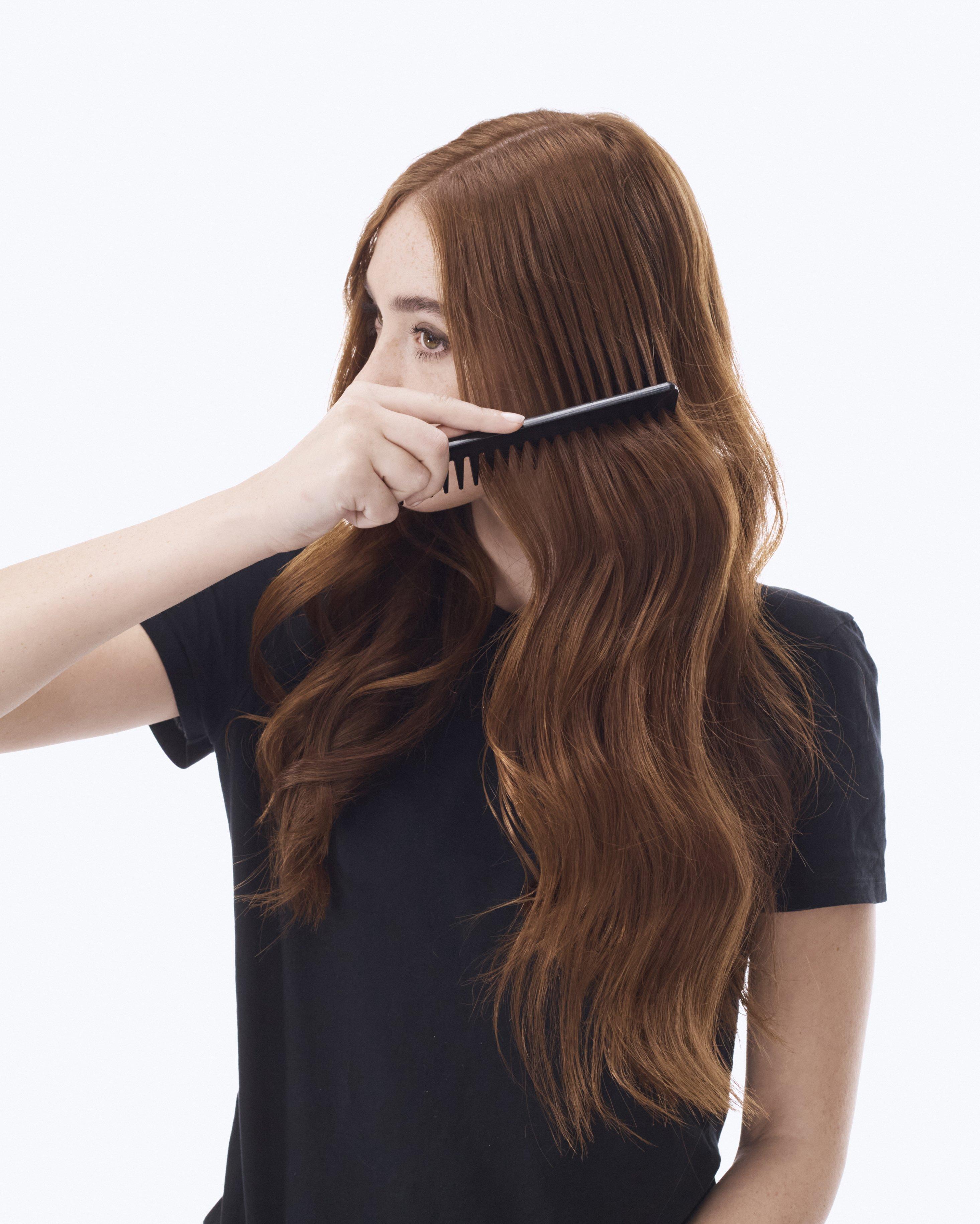 Loose_Curls_With_A_Straightener_Step_6.jpg