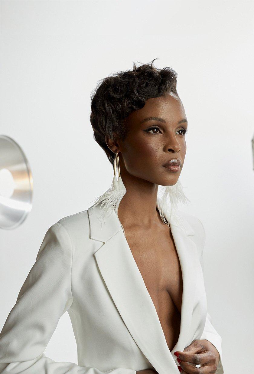 Mini24_CampaignPage_Carousel_Hairstyles_TexturedPixie_Global.jpg