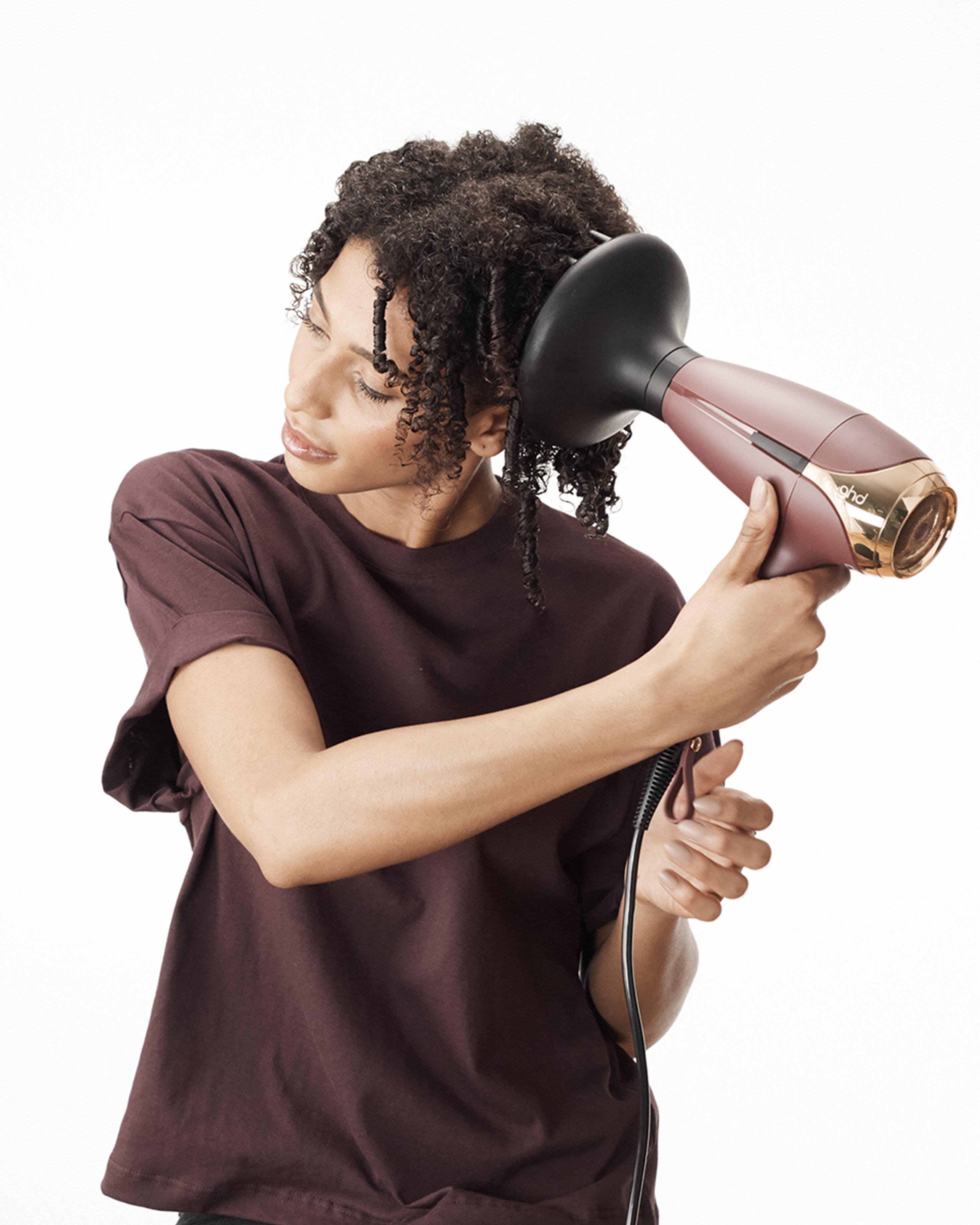 Natural_Curl_Diffused_Dry_Step_5@3x.jpg