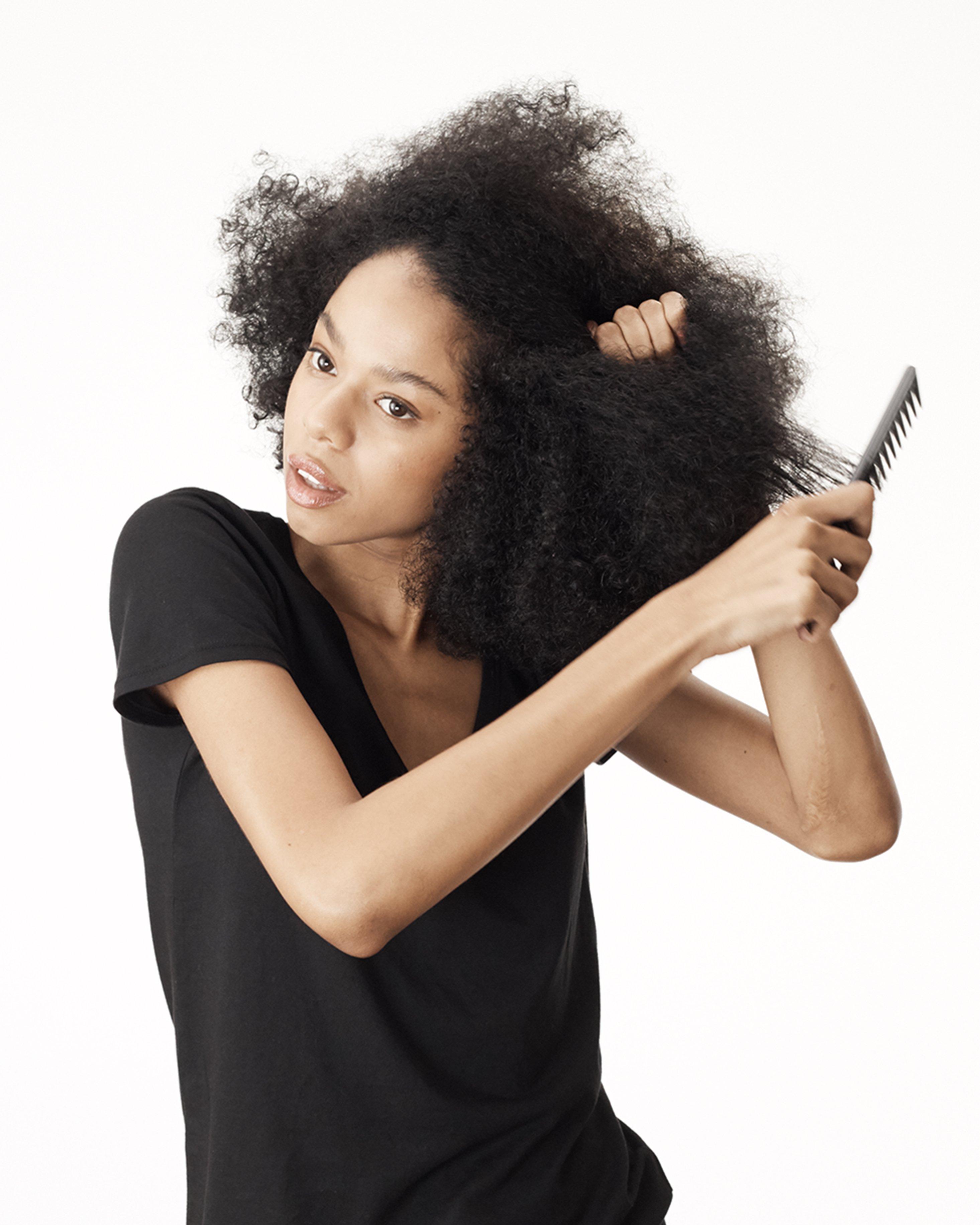 Natural_Hair_Blow_Out_Braid_Step_3@3x.jpg