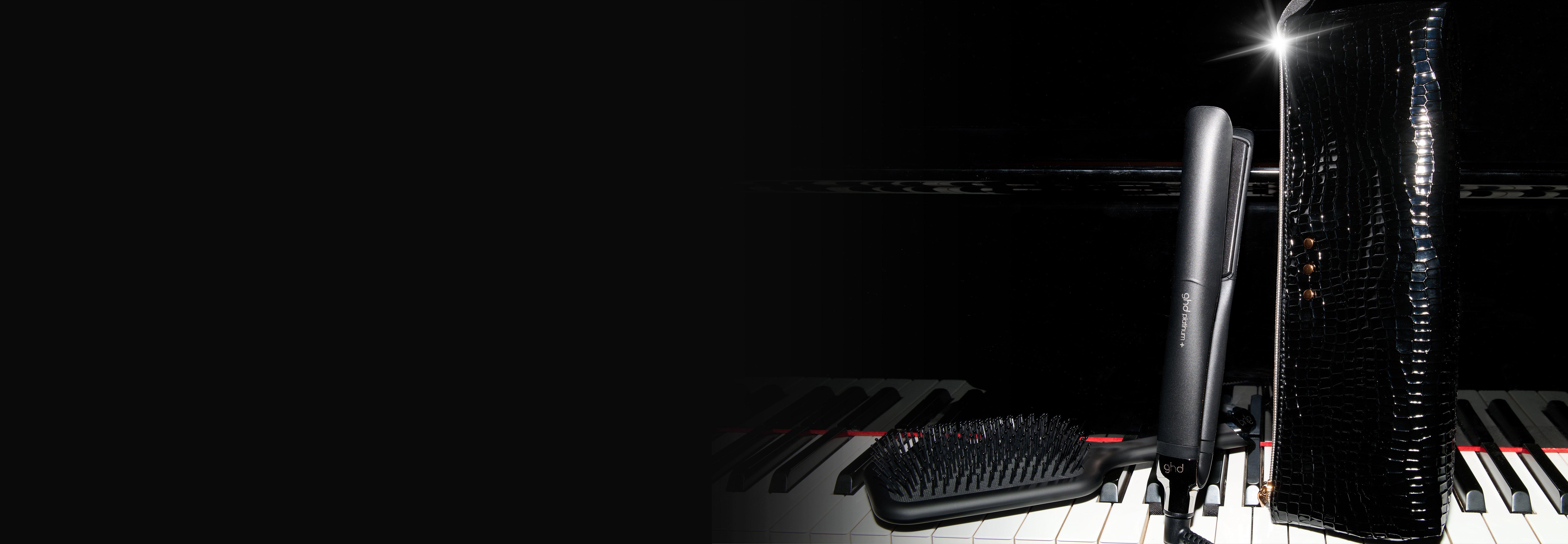 ghd platinum+ Set Foto auf dem Klavier